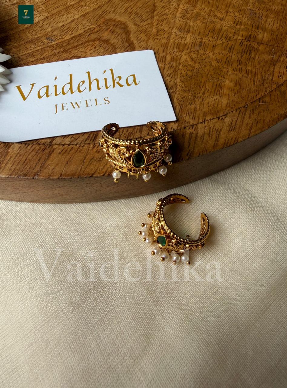 Deksha Ear Top-VJL06