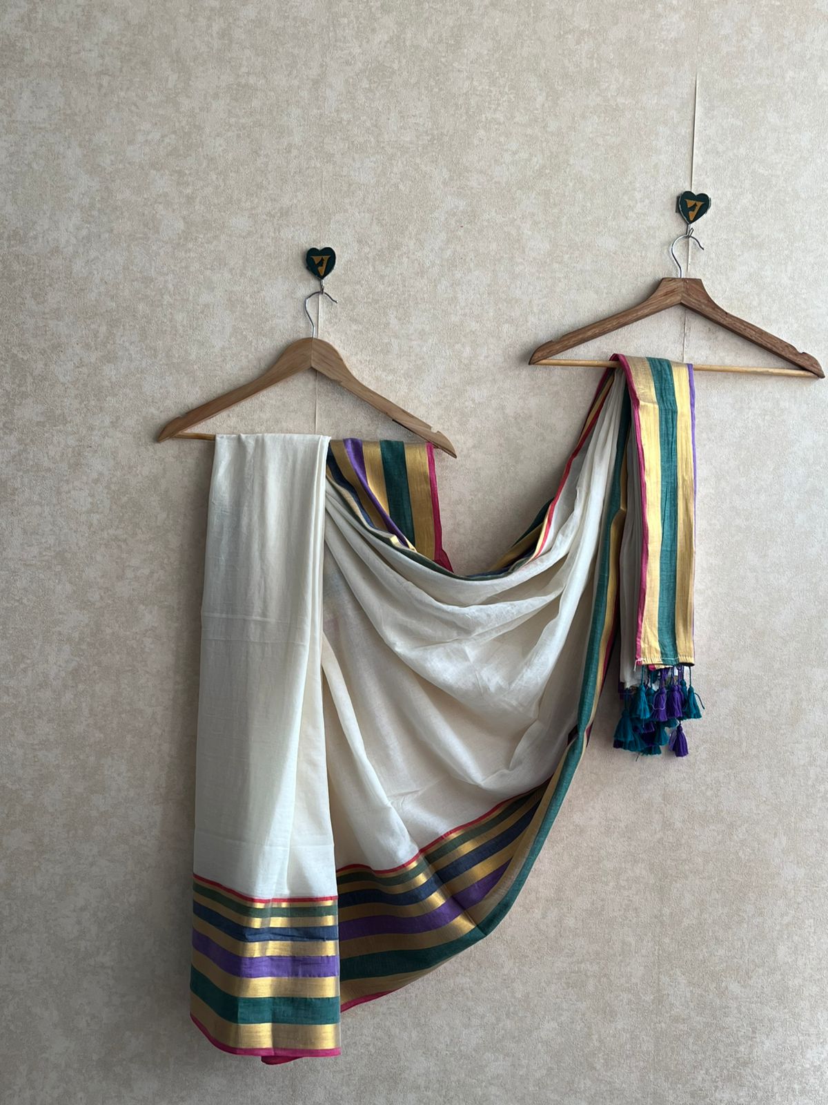 Mayilpeeli kasavu saree- VCM396