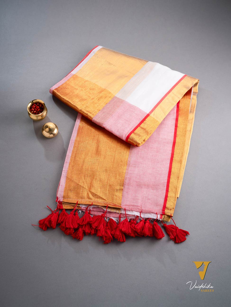 Lekshmi Saree-VCM071