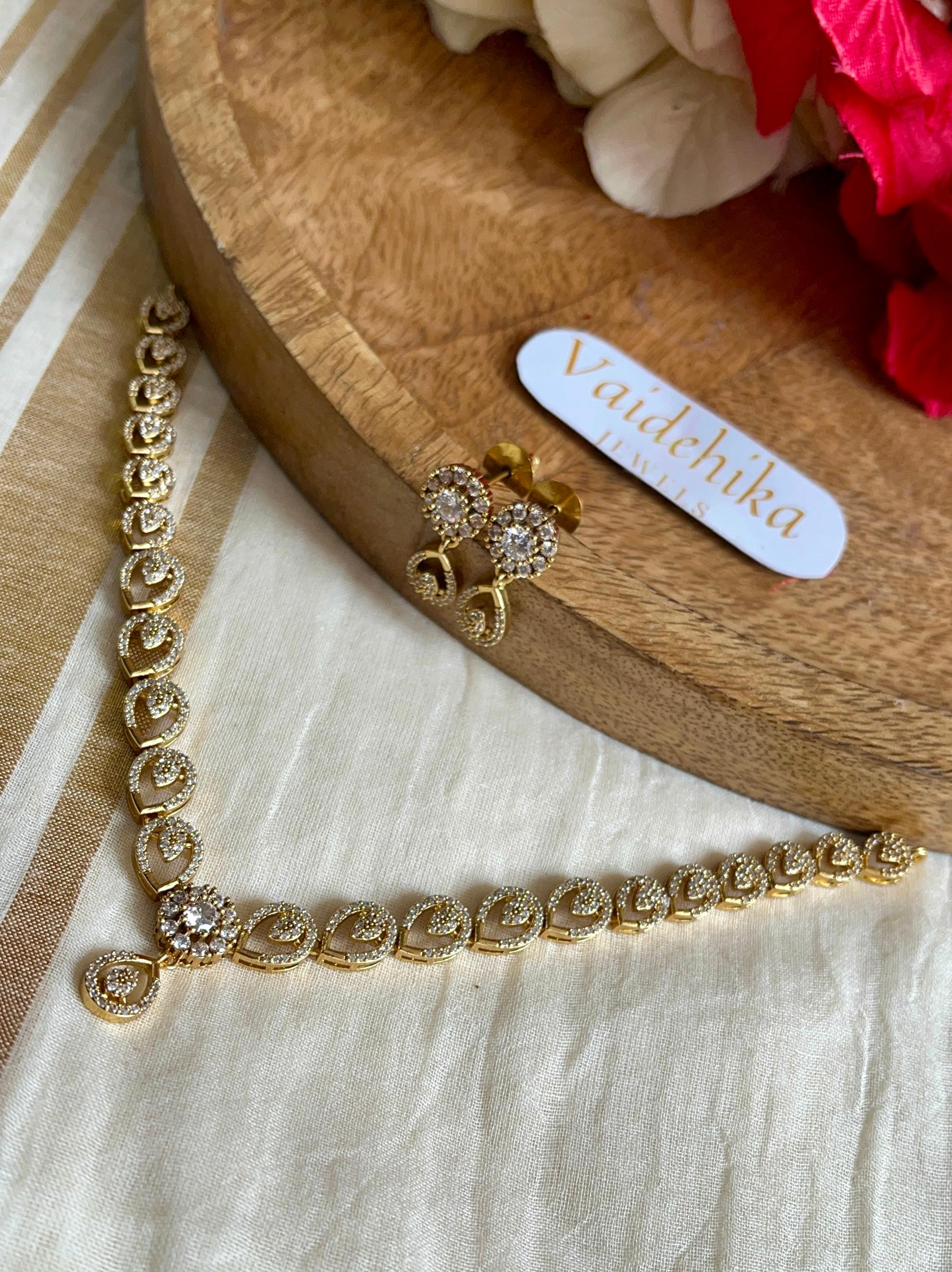 Royal drop necklace -VJC0114