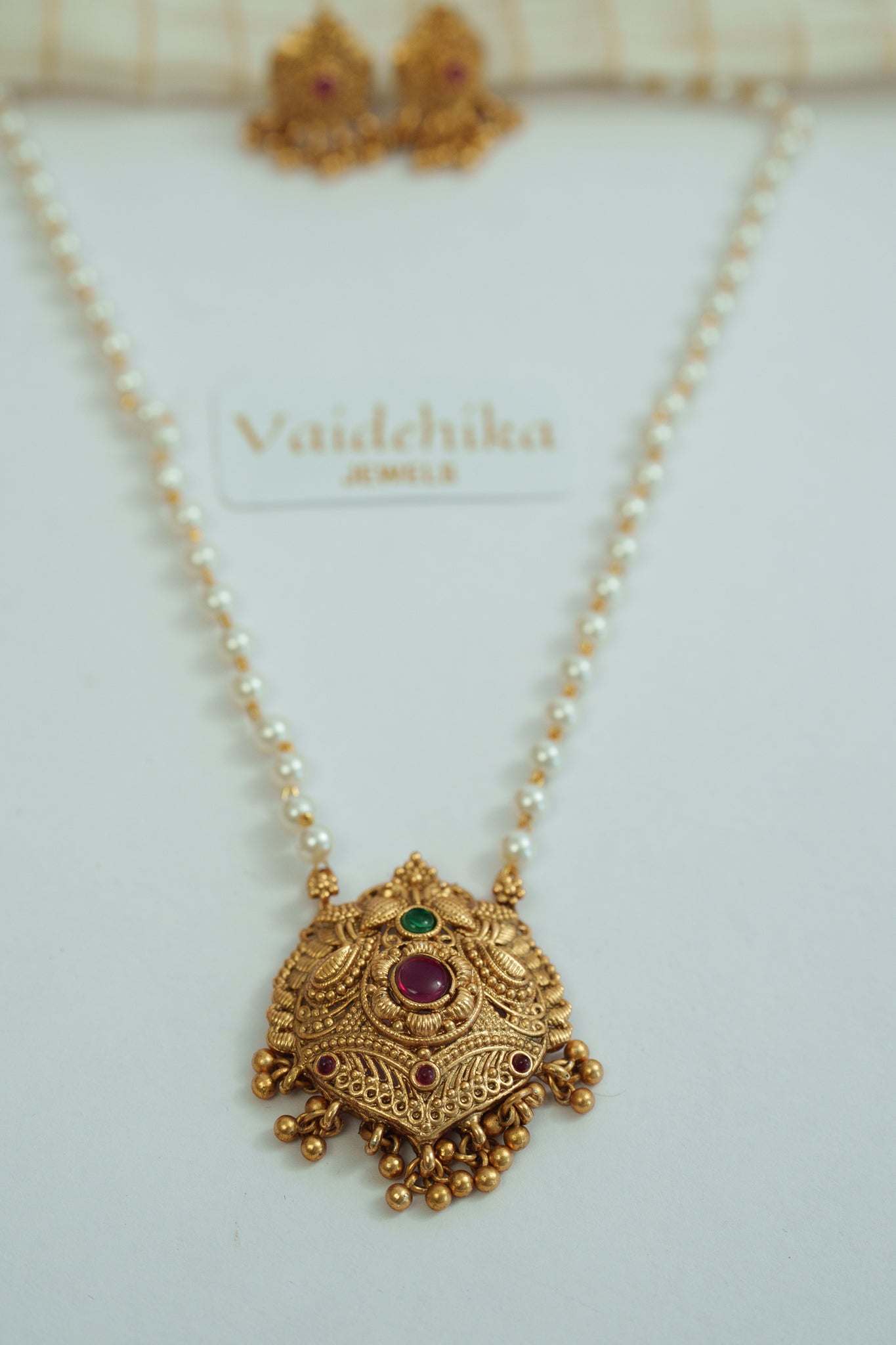 WHITE PEARL LONG CHAIN WITH EARRINGS-VJC165