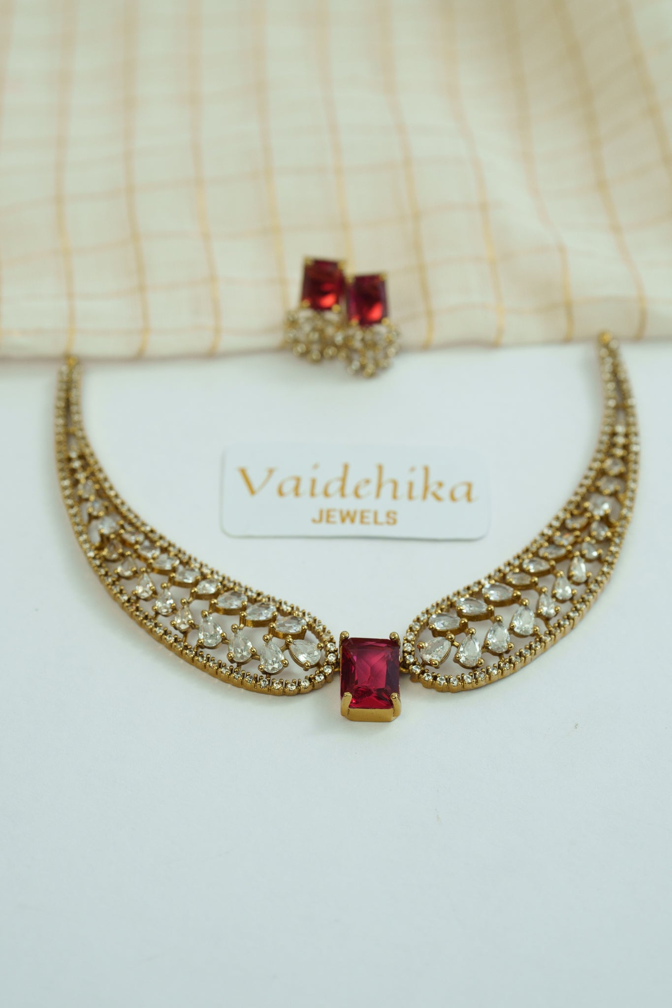 RED AMERICAN DIAMOND