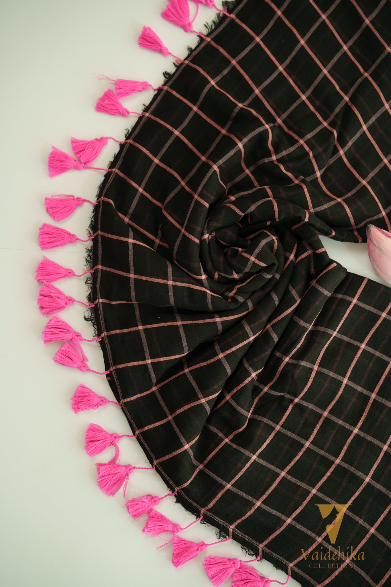 POLO BLACK SAREE-VCM173