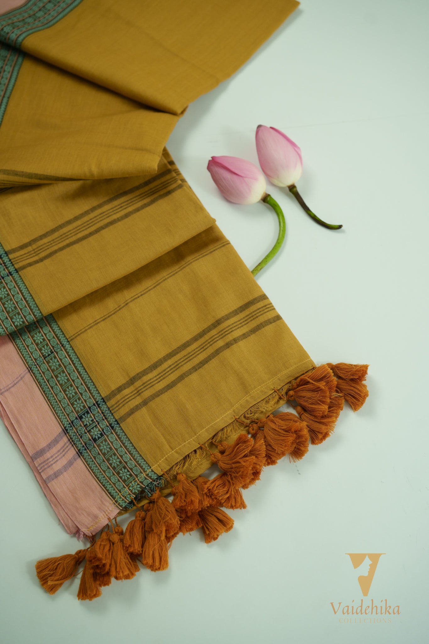 MENAGHA SAREE-VCM176