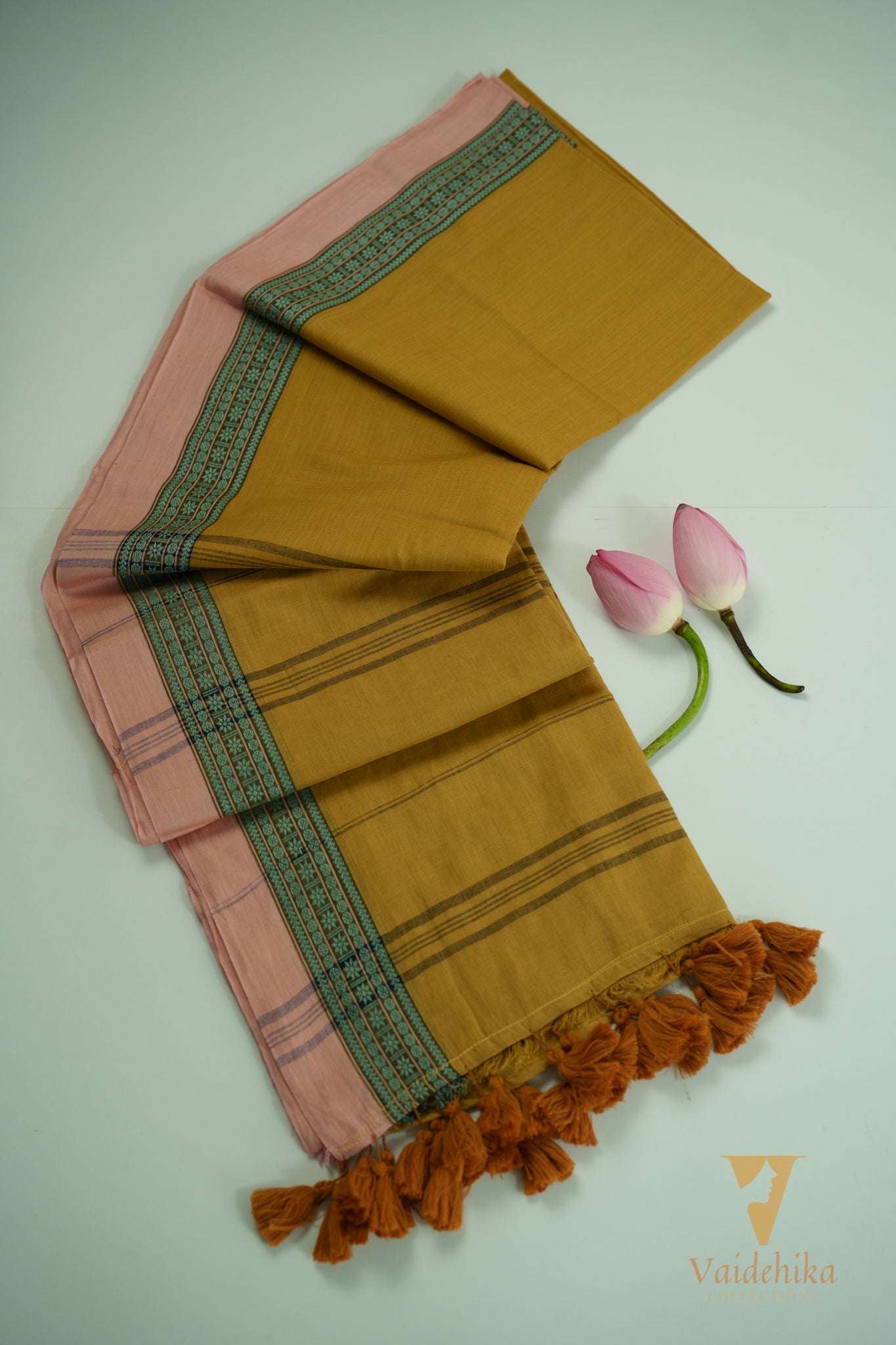 MENAGHA SAREE-VCM176