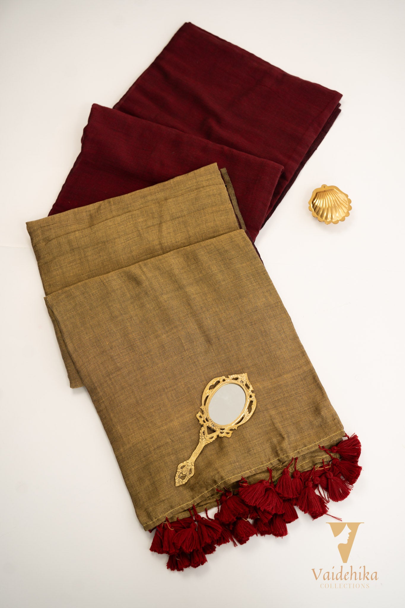 Amrutha Acrylic Saree-VCK003