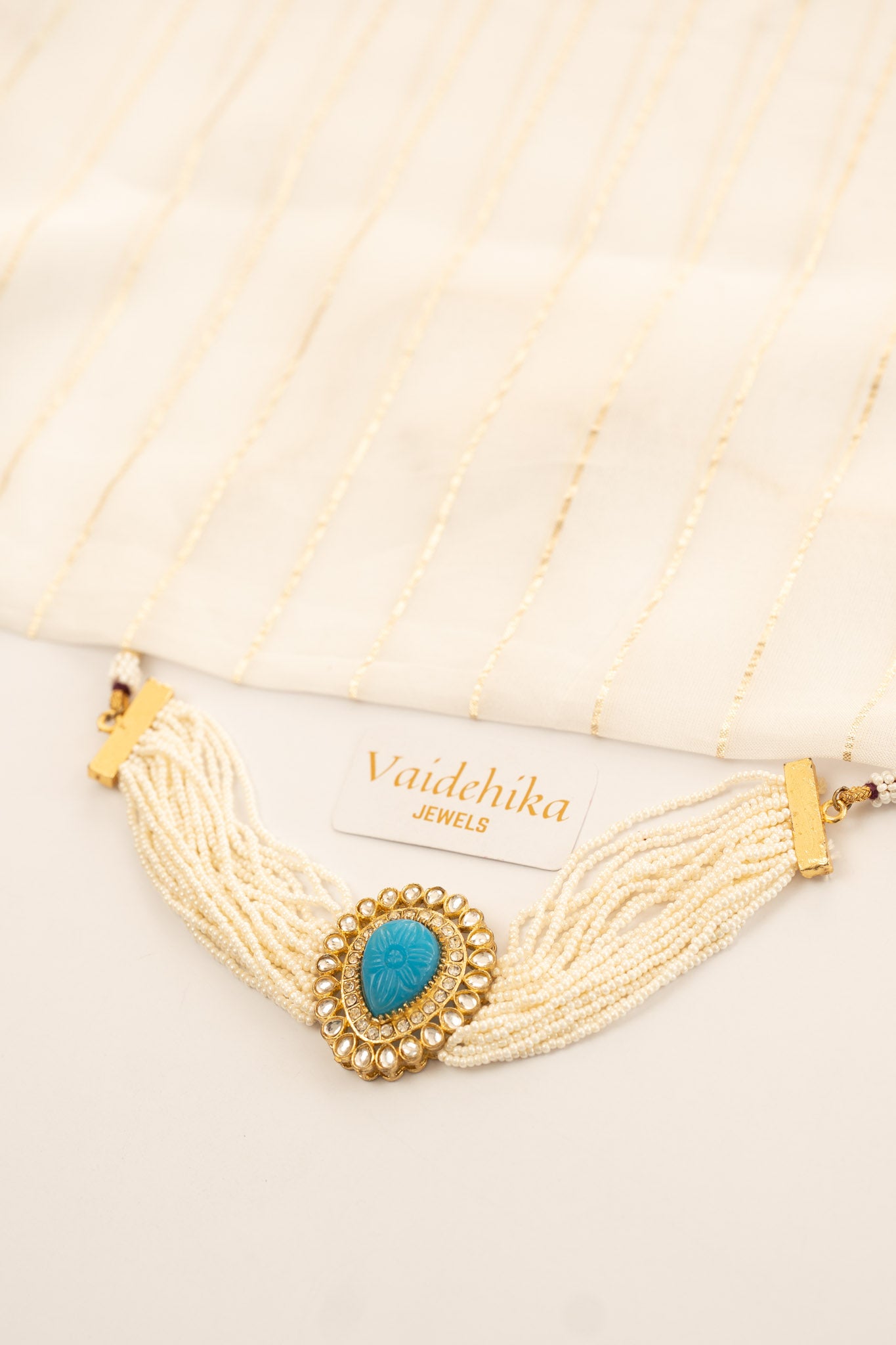 AZURA AURA NECKPIECE