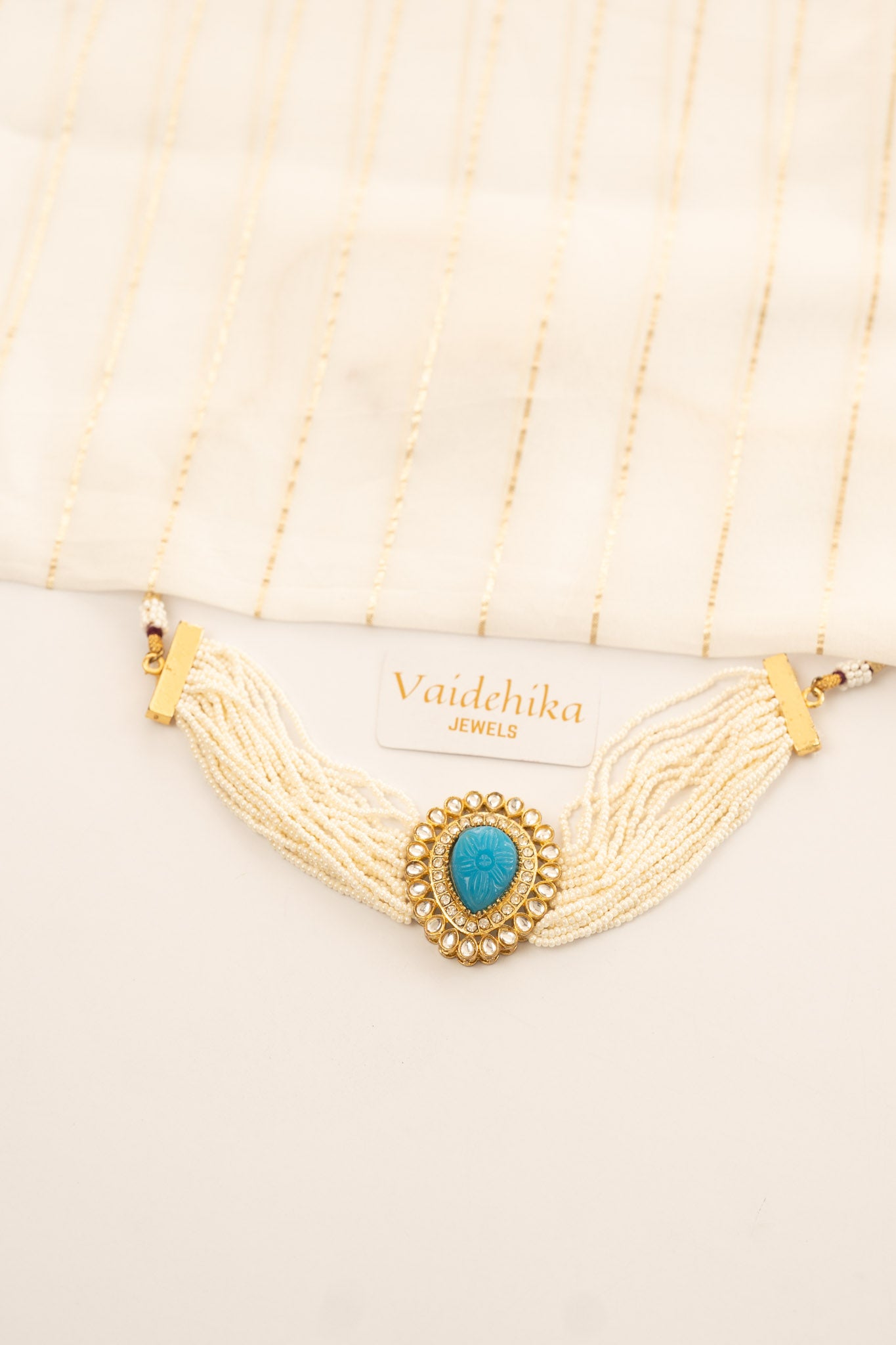AZURA AURA NECKPIECE