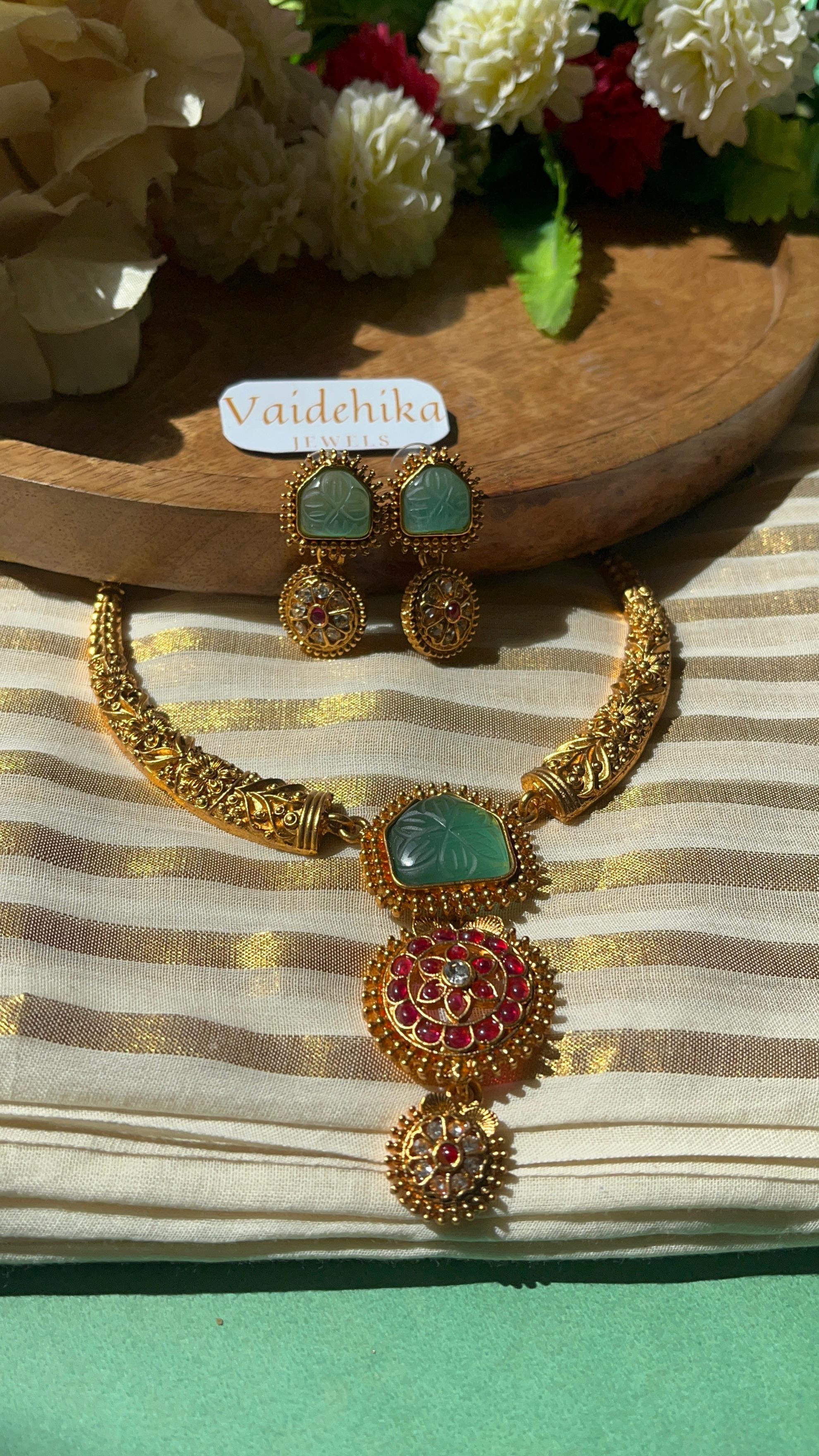 Kemp Hasli Neckpiece-VJN049