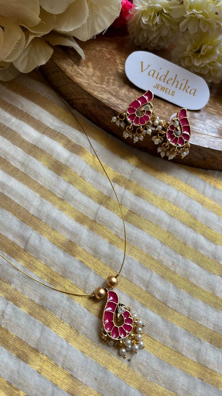 pink peacock invisible chain-VJC125