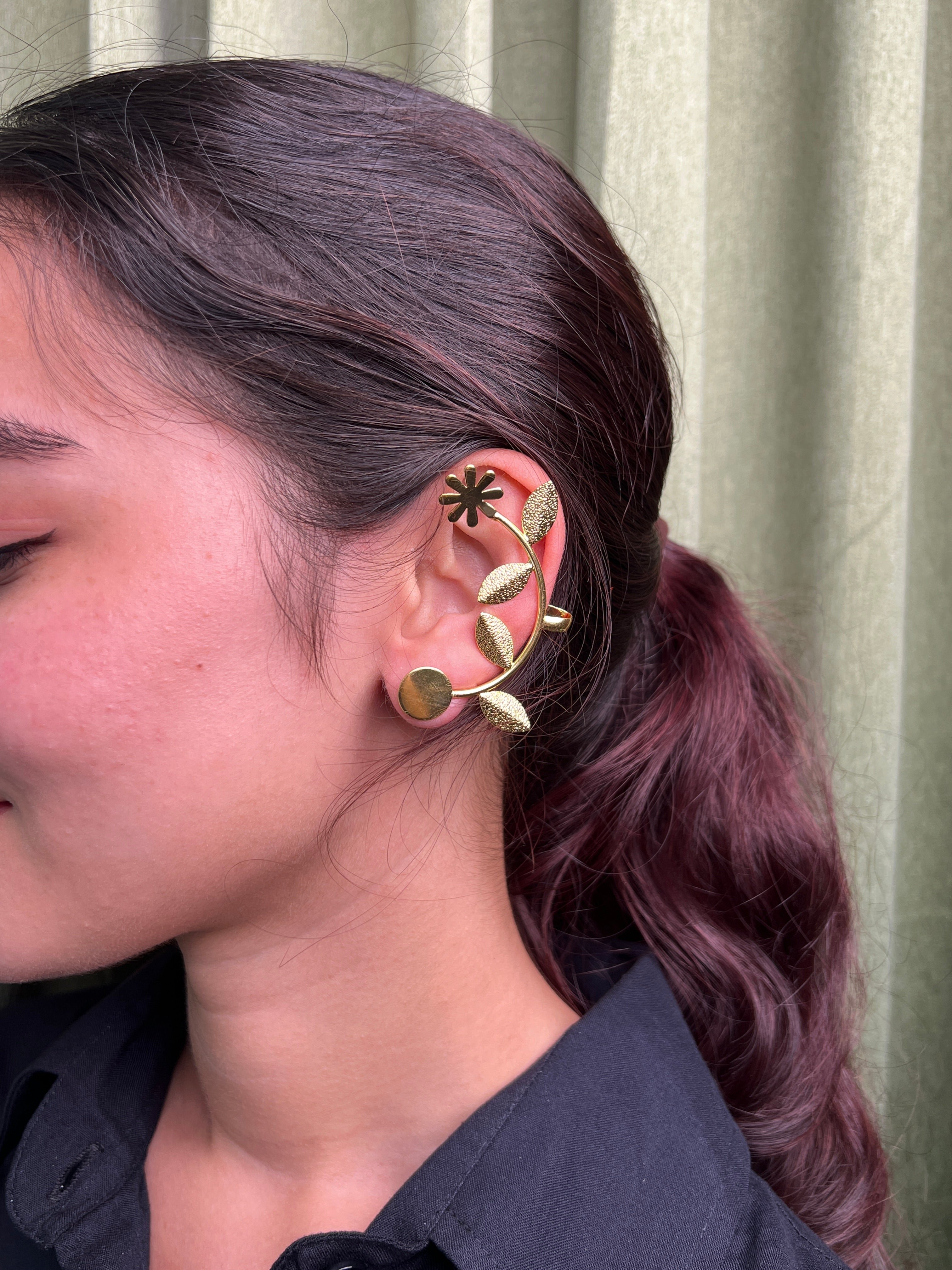 Golden laurel Earring- VJBER001