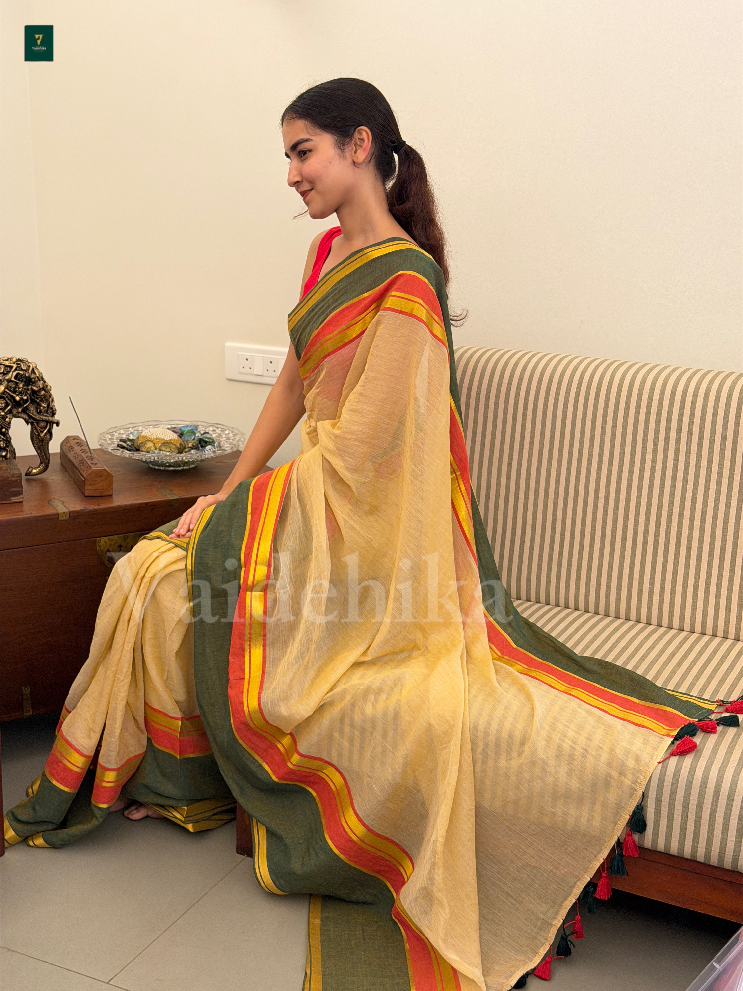 Monisha Saree-VJS17