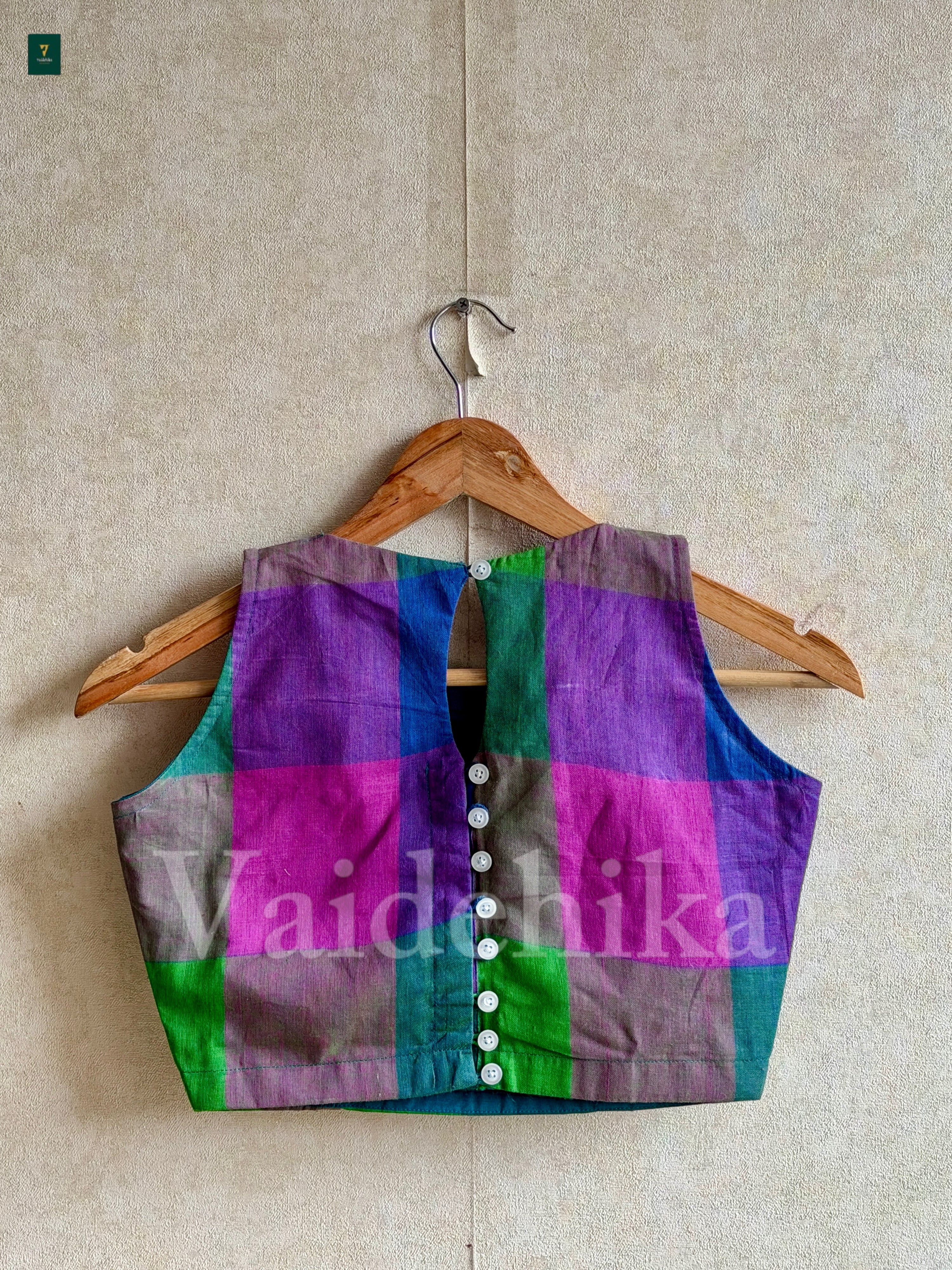 Pravarna Checks Blouse-VCCB073