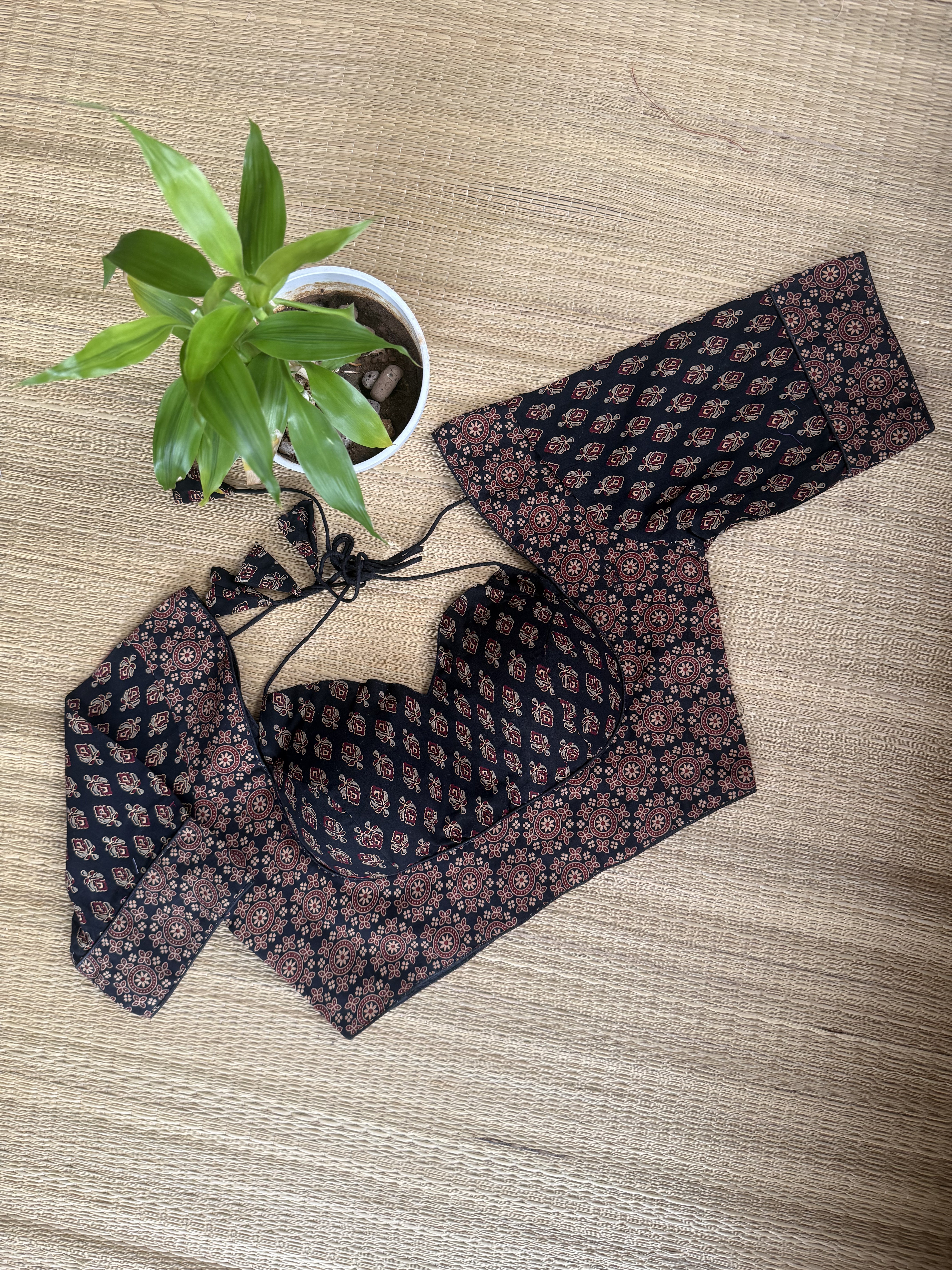 HALTER NECK BLOUSE -VCB016