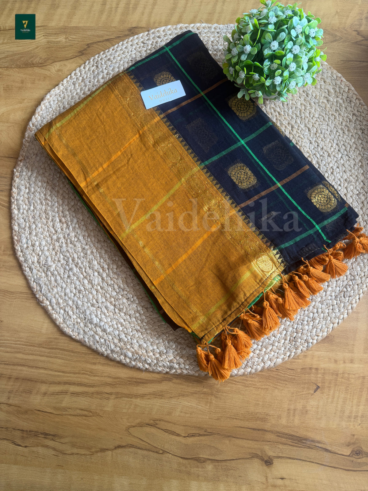 Nayana Saree-VS008