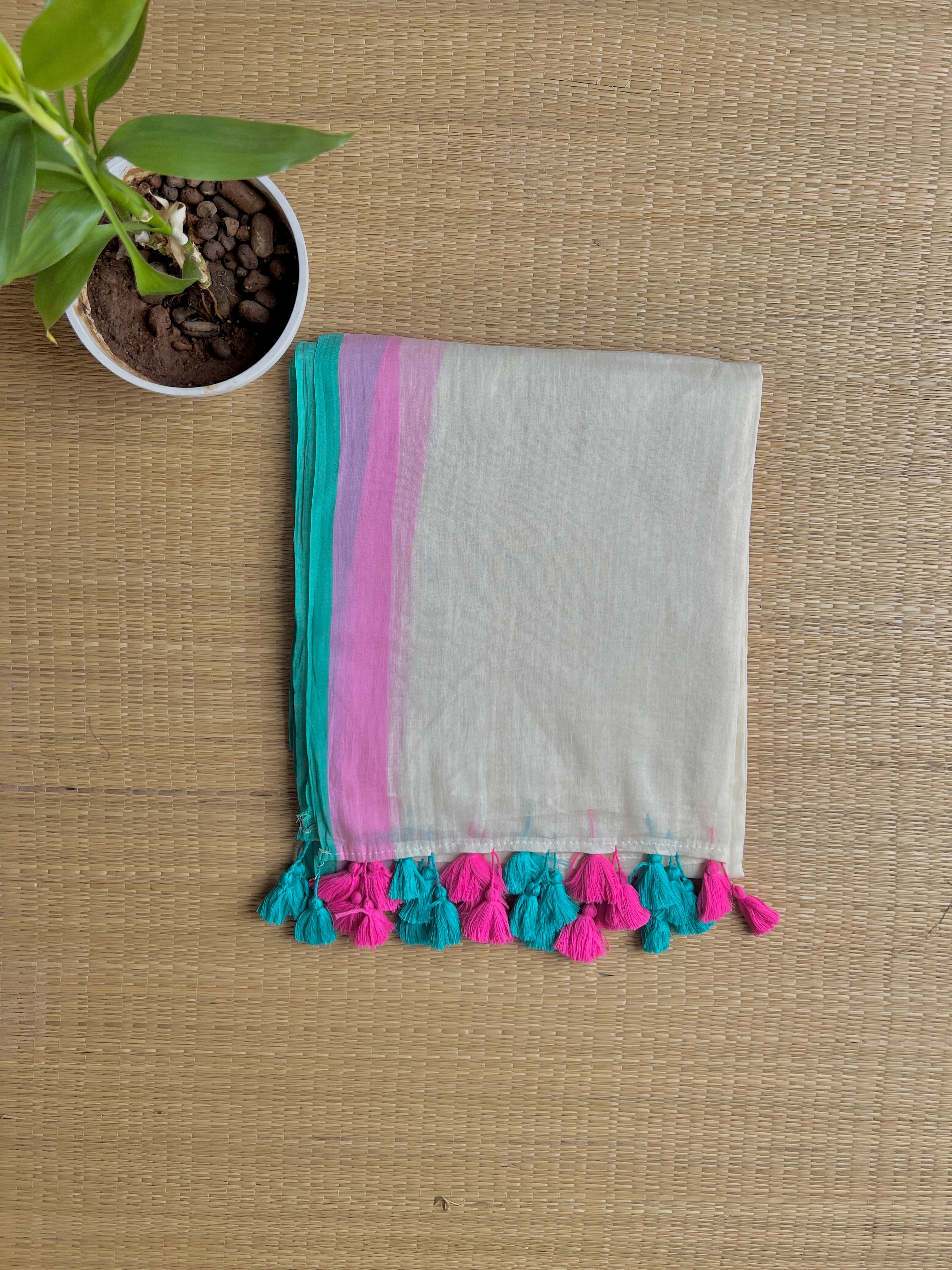 Mrunal Saree Thrift-VCM344