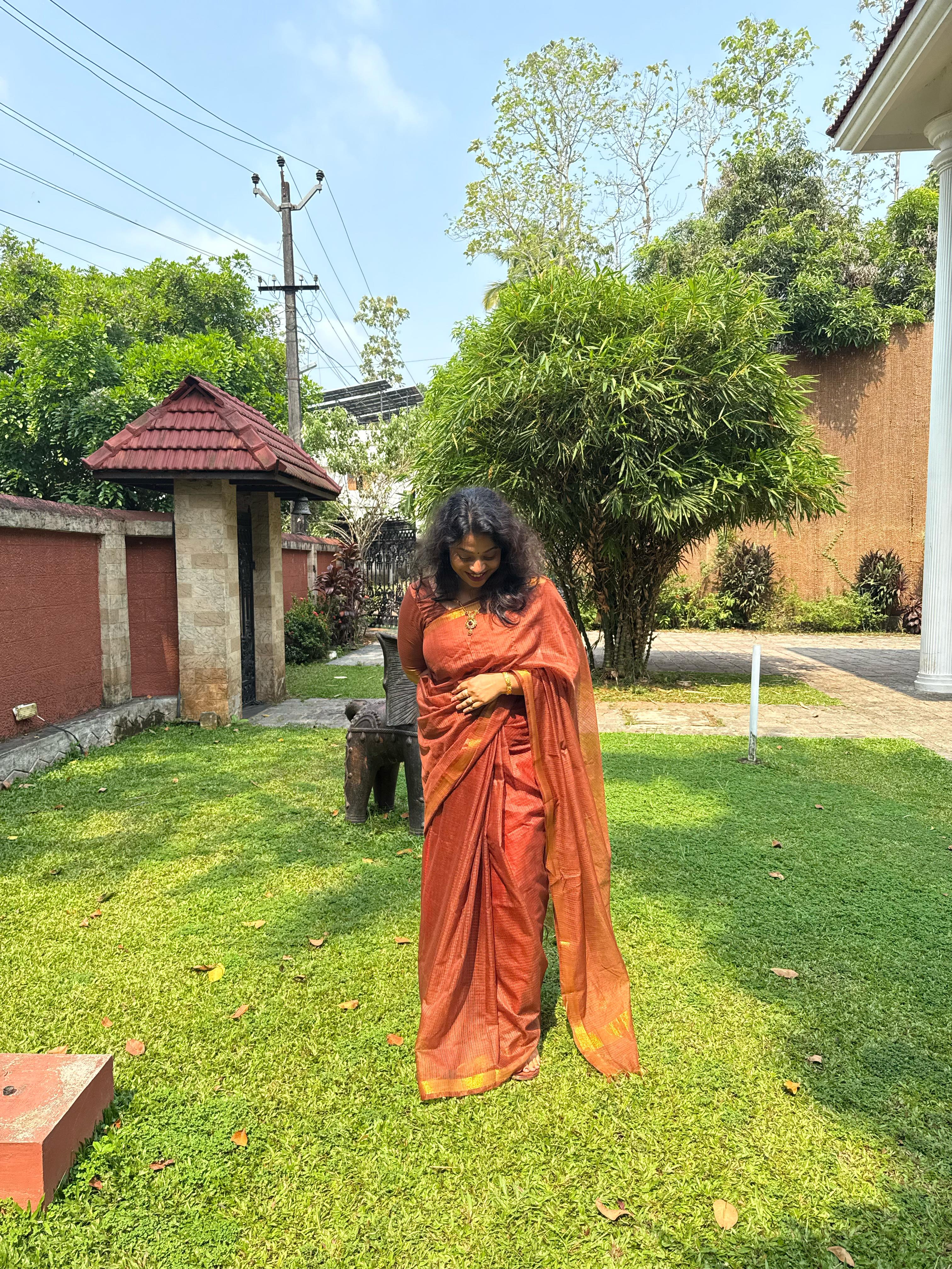 PARAM SUNDHARI BROWN-PKDBN1