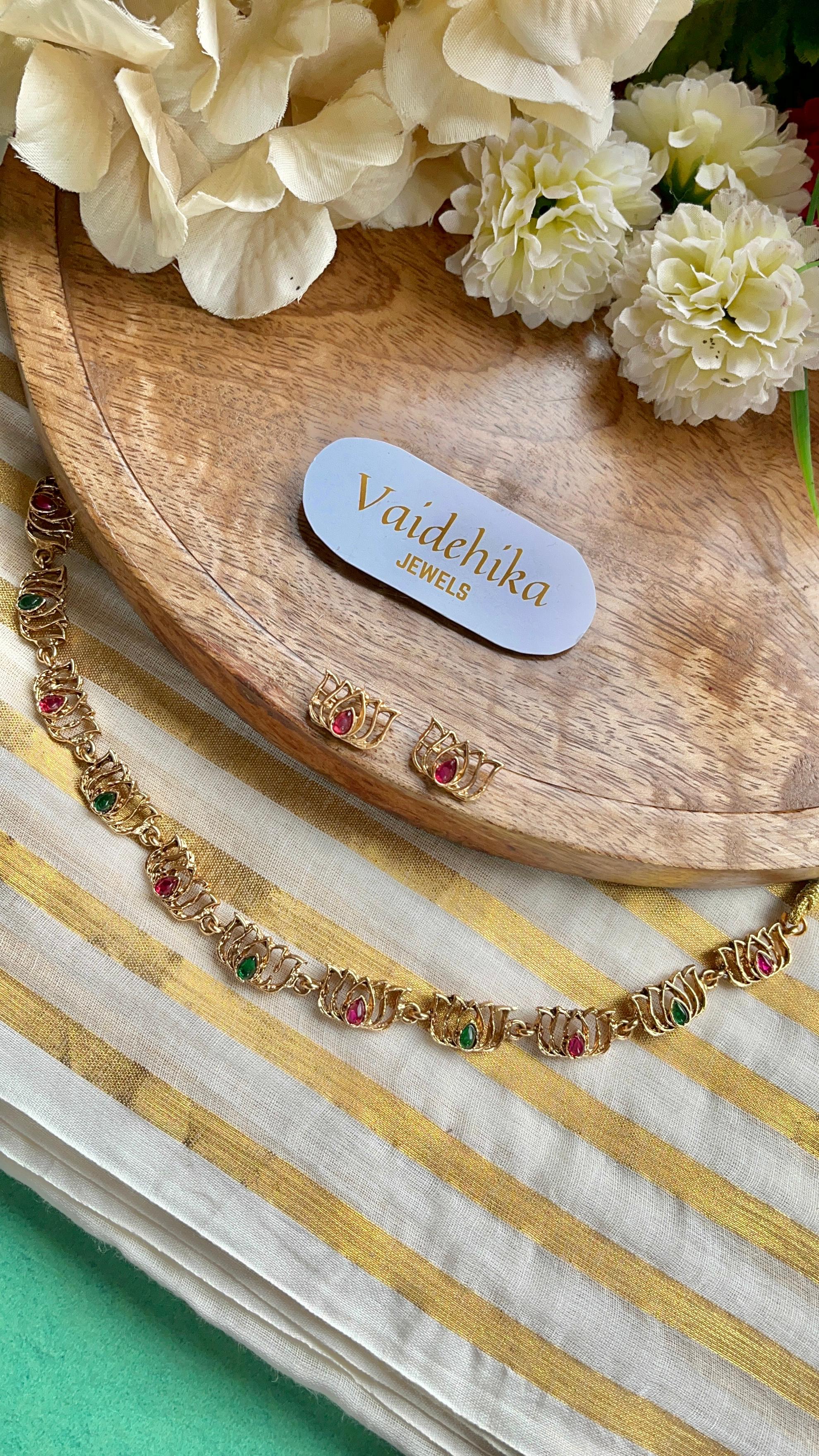 Mehandi Lotus-VJC169