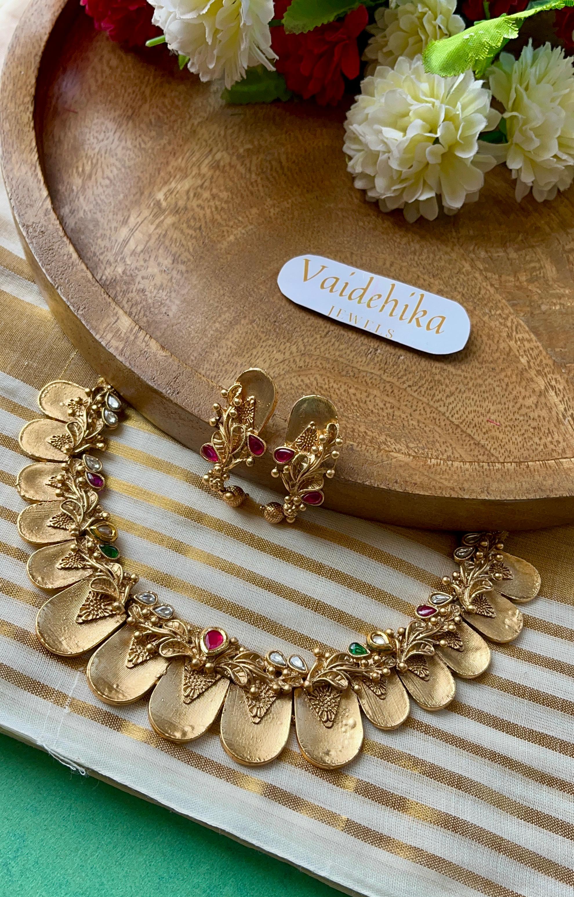 Vaanika Necklace- VJVN01