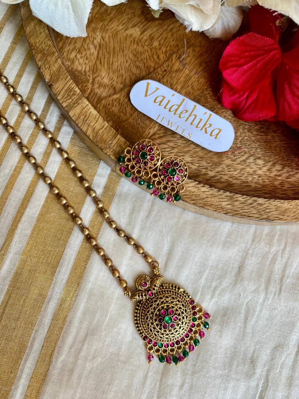 Padmaraaga Pendant Set- VJC0111