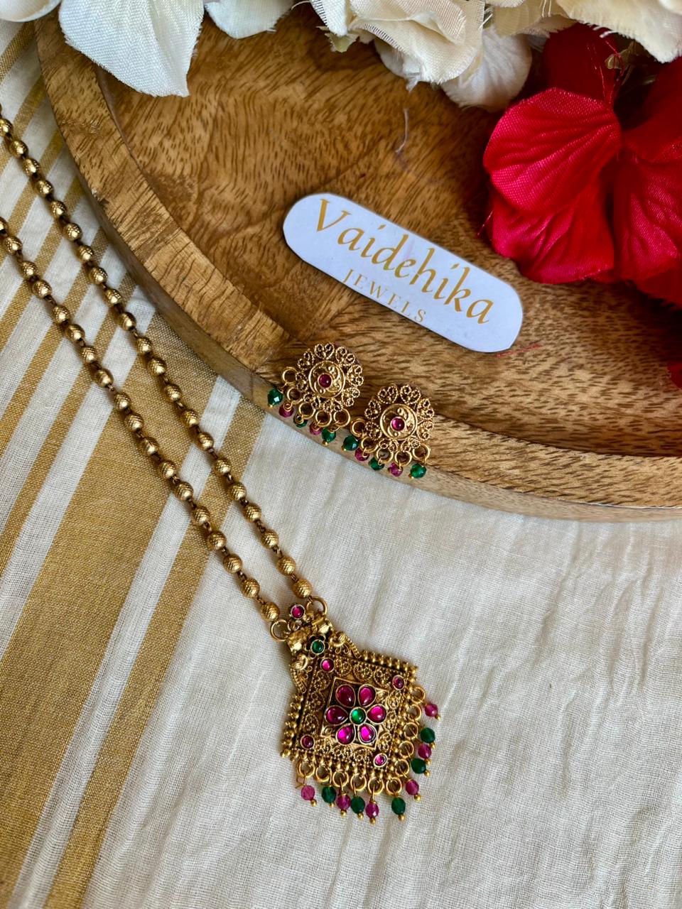 Rajasi Pushpa Haar-VJC0112