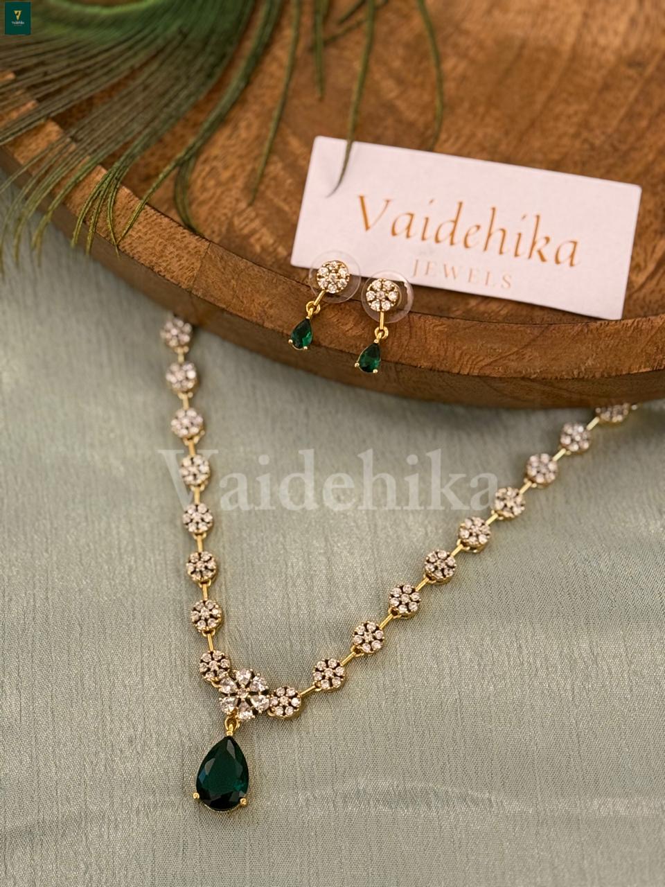 Nisarga Necklace-VJJ95