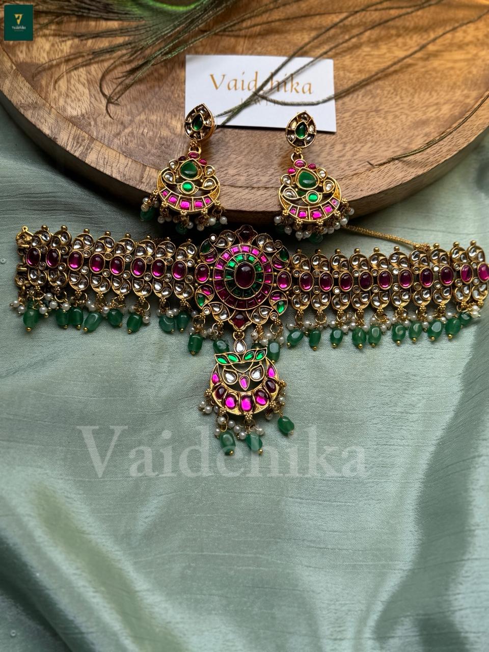 Saanvi Necklace-VJJ112
