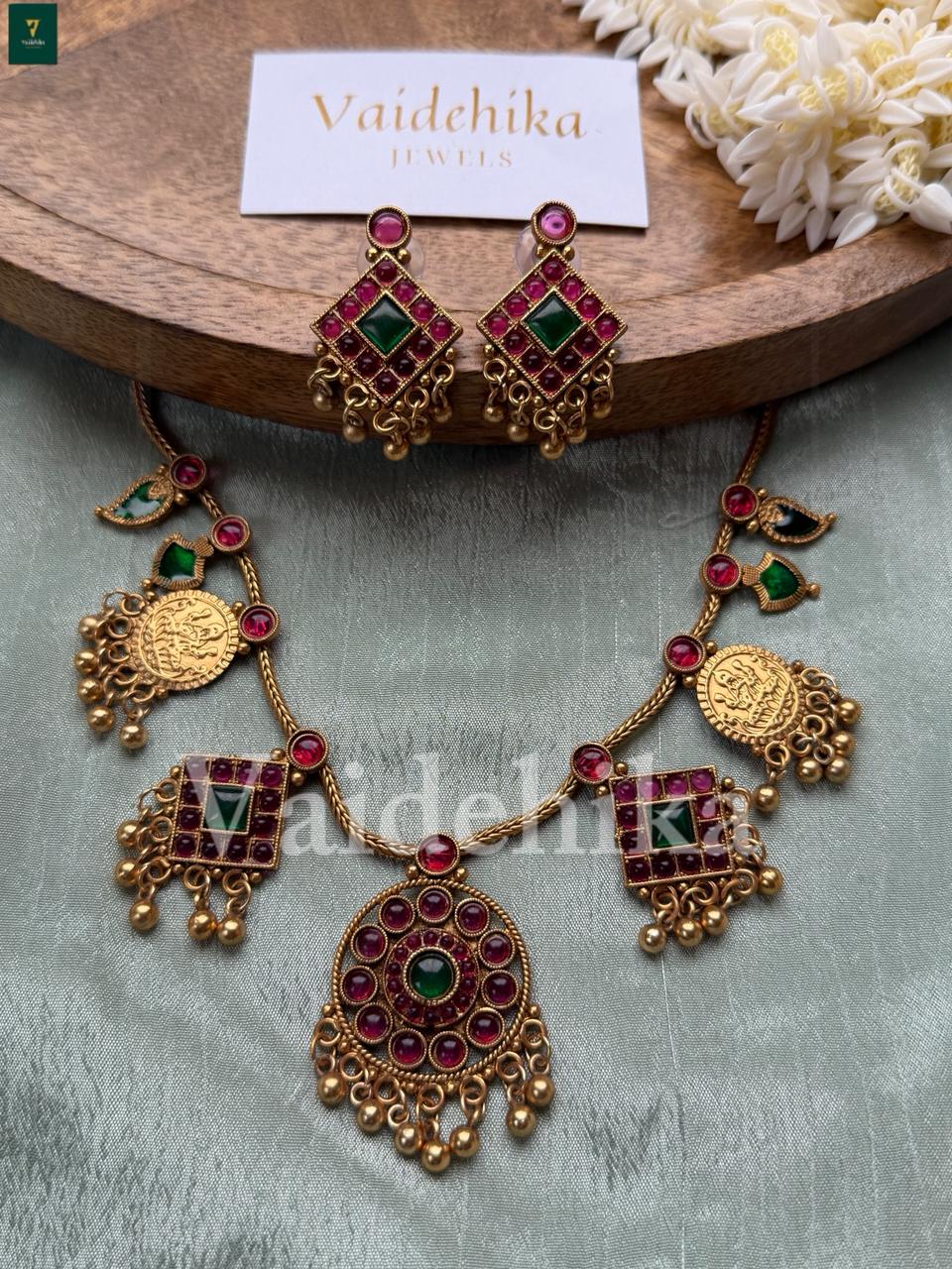 Aadhira Necklace-VJJ144