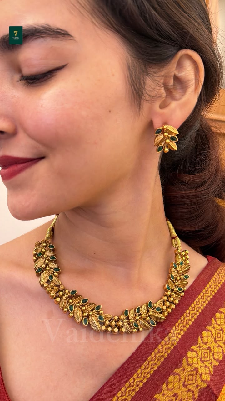 Green Vines Necklace-VJL74