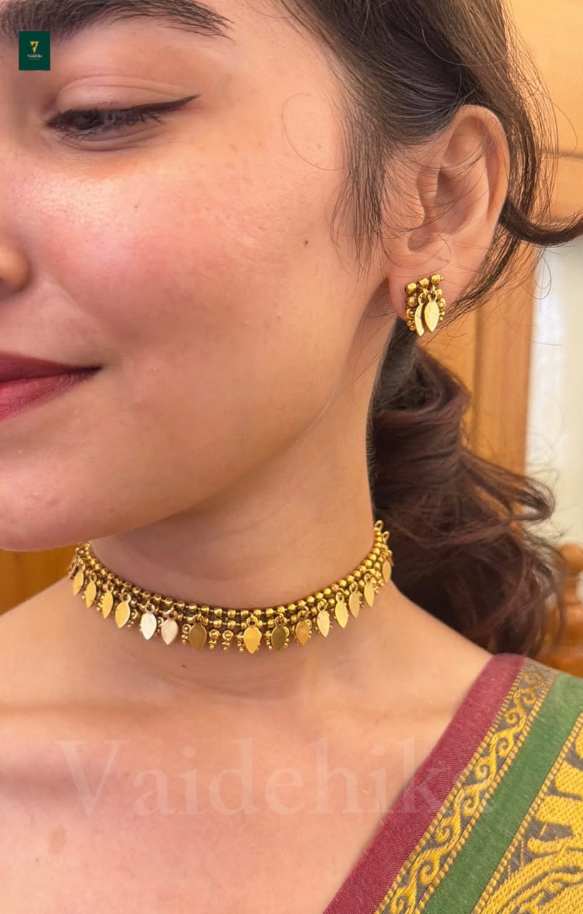 Adhiya Chocker-VJL38