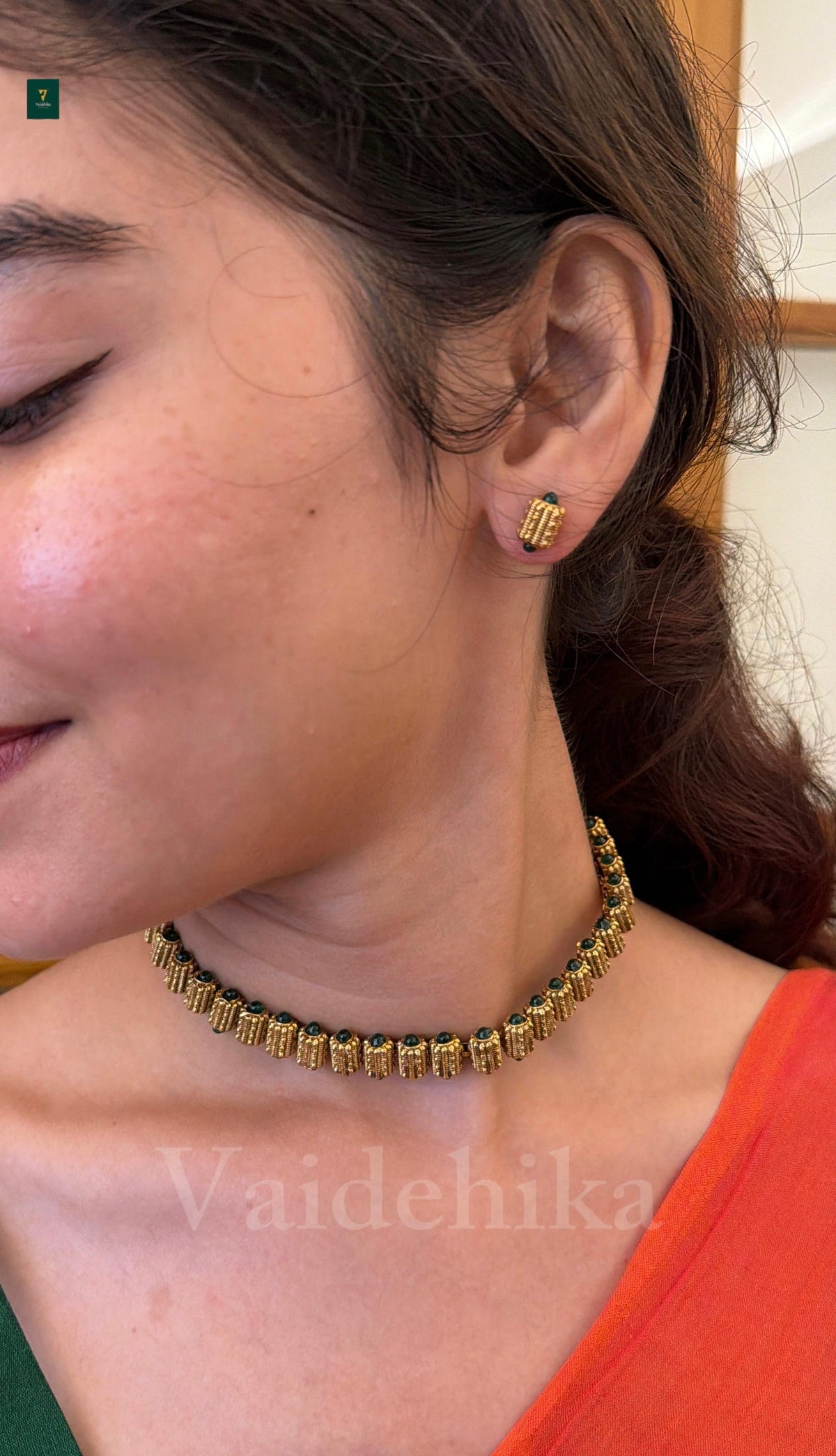 Nithya Chocker-VJA54