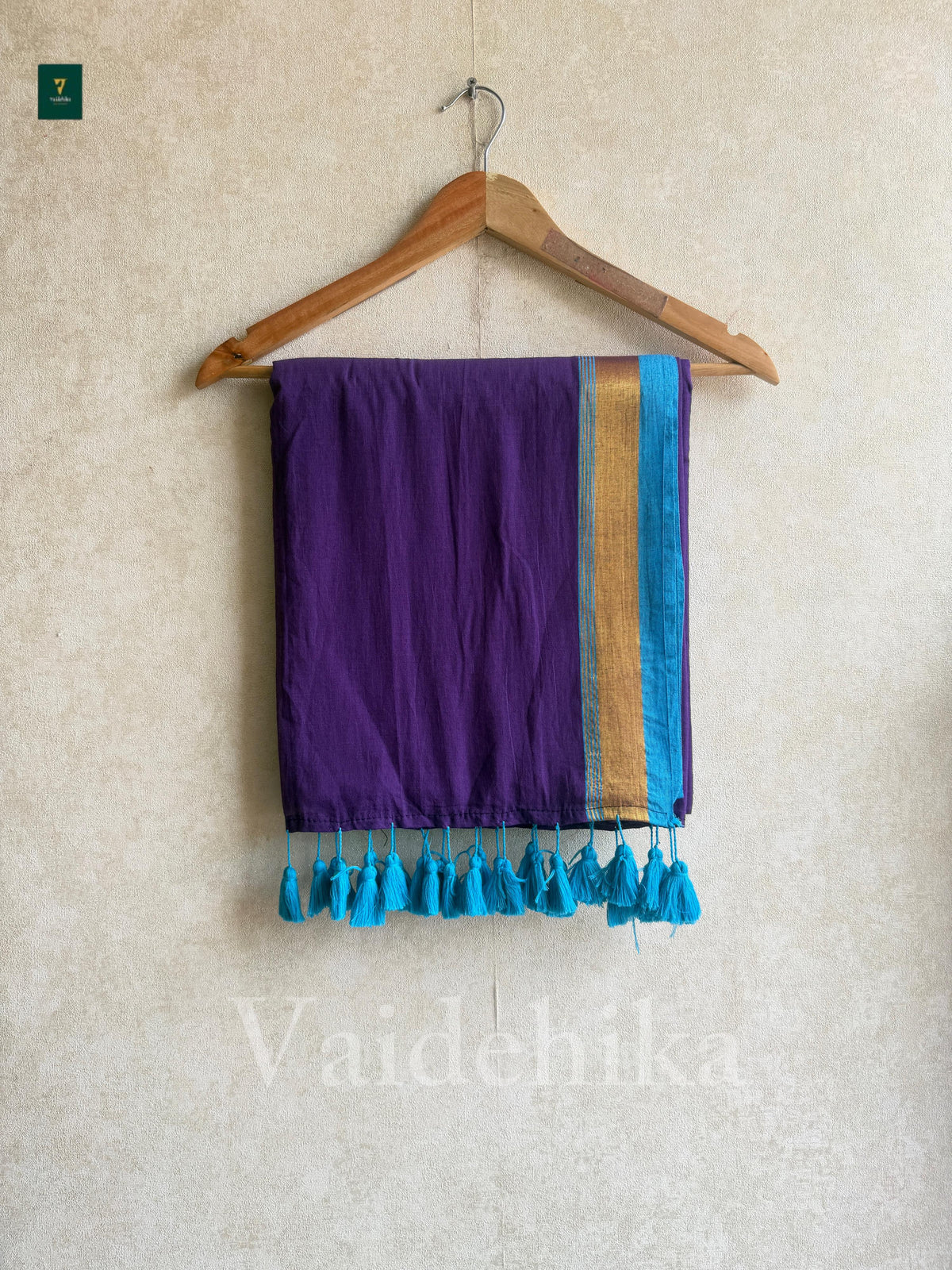 Kavinya Saree-VA47