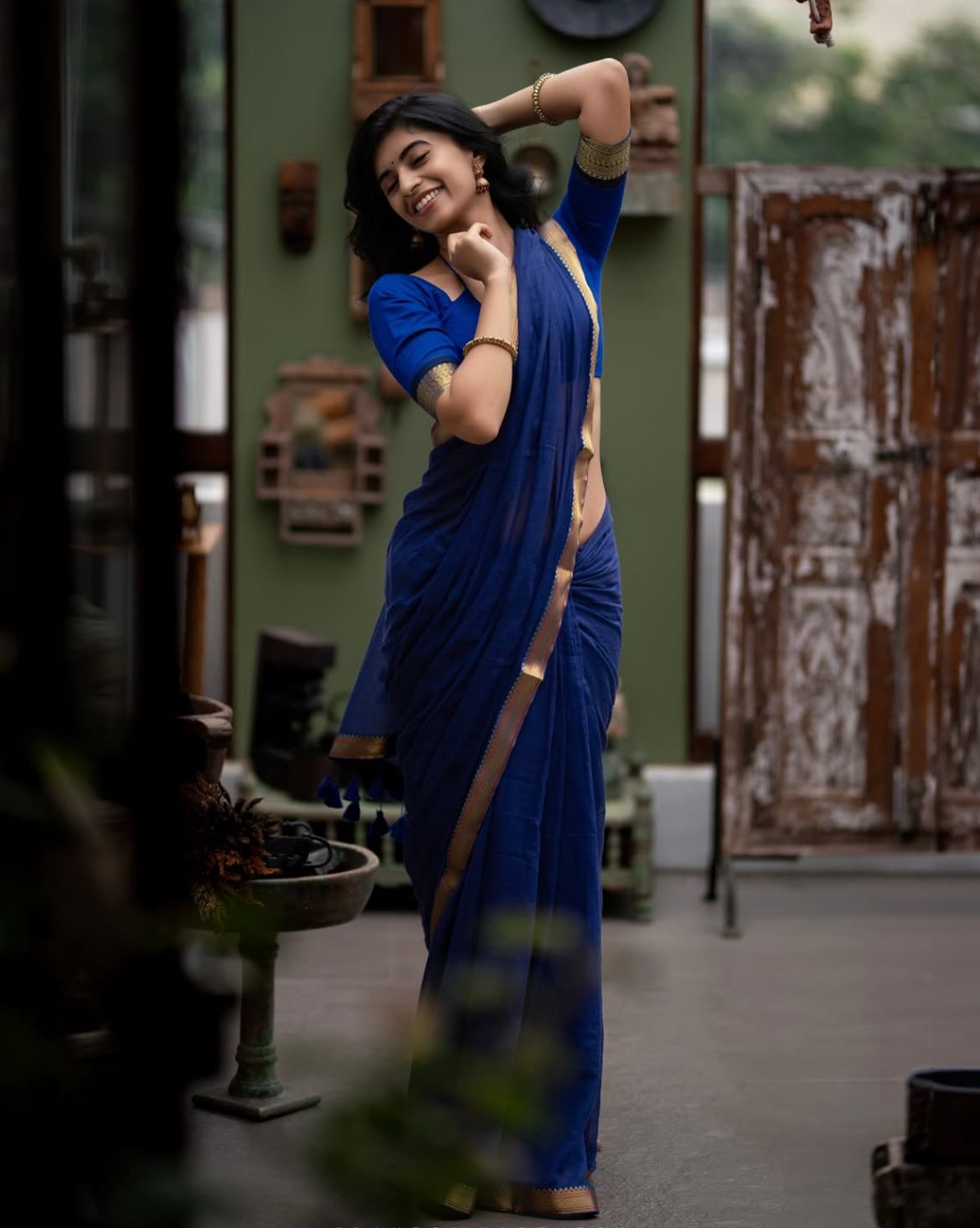 HARIJA BLUE SAREE-VCM160