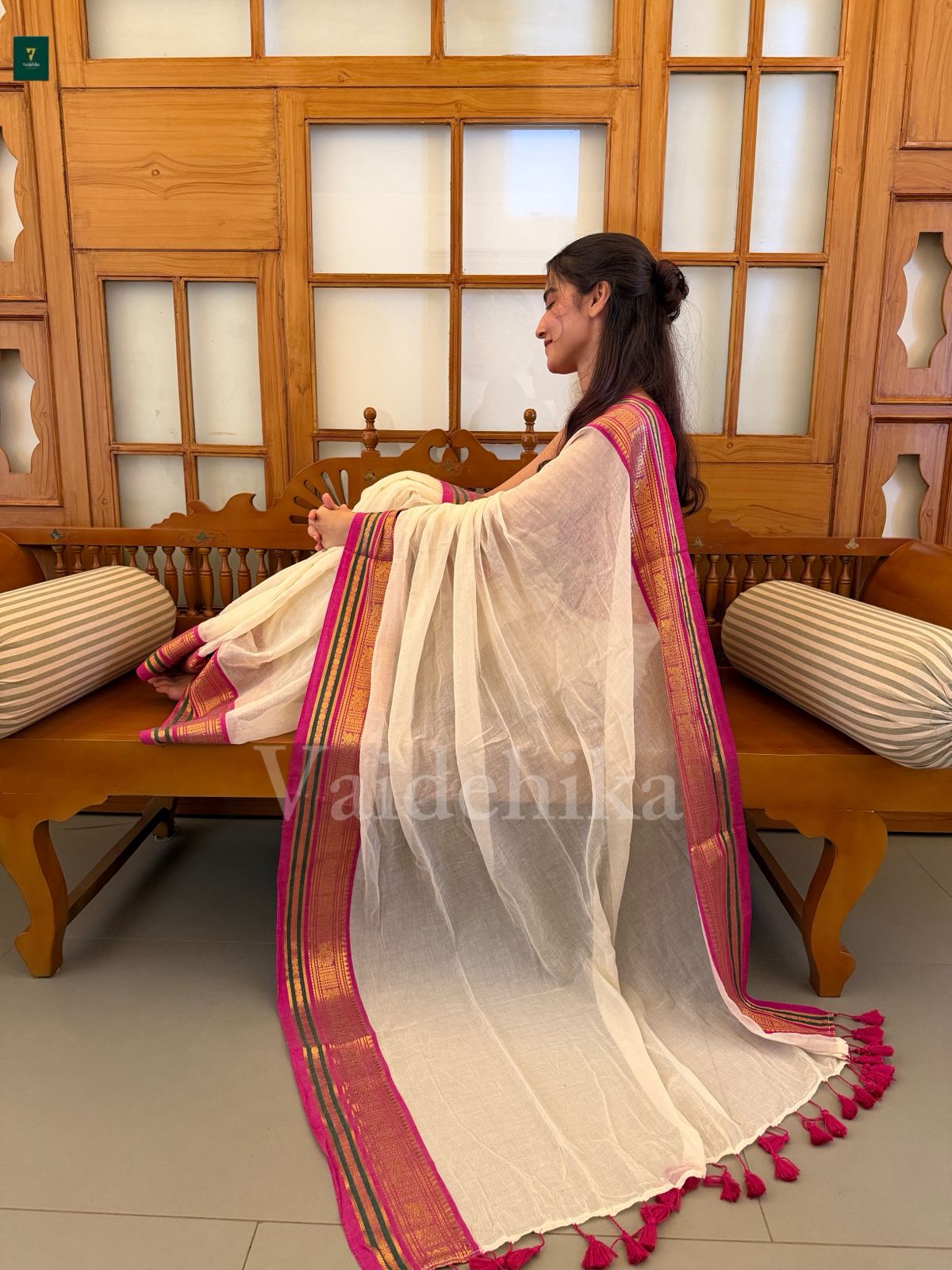 Vaidehi Saree-VA77