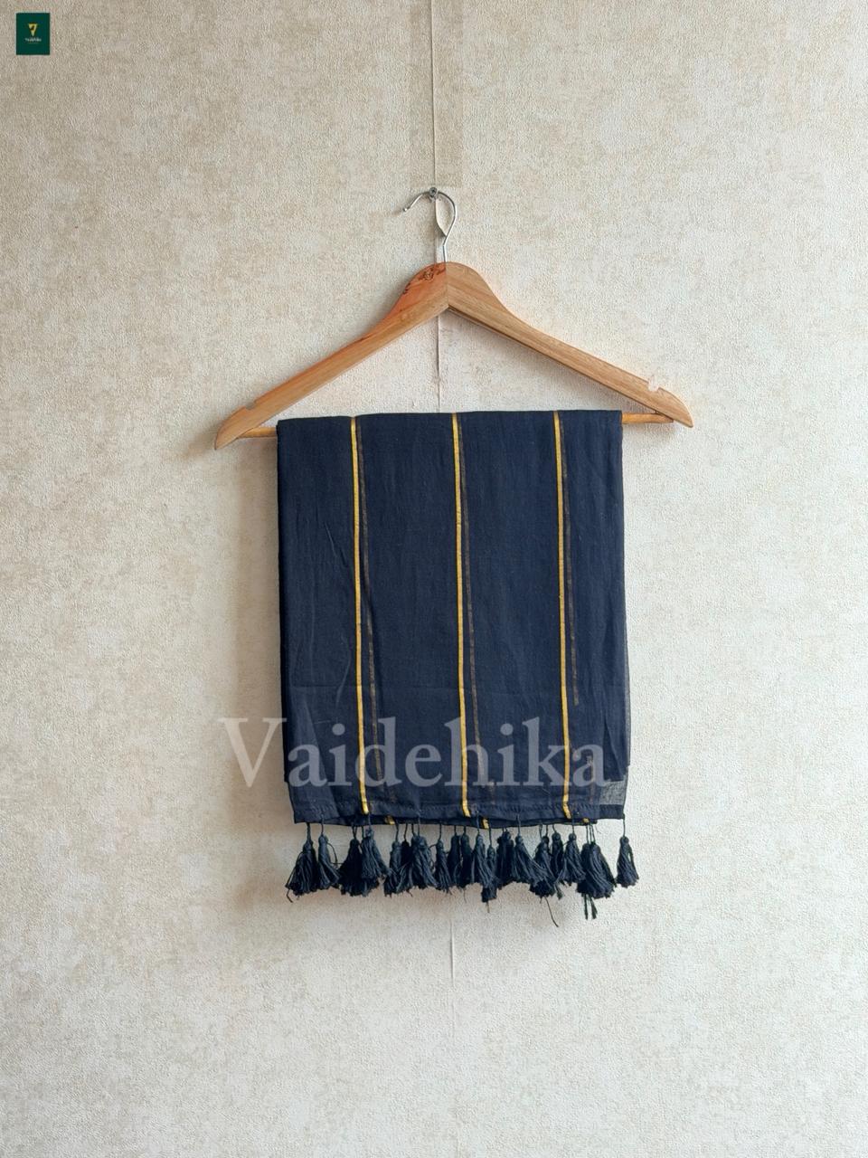 Naina Saree-VA44