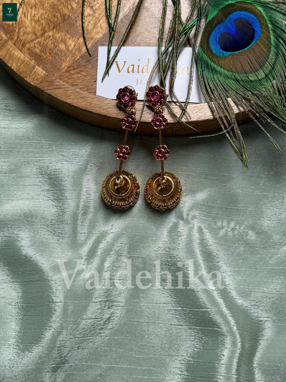 Vaishnavi Earrings-VJJ37