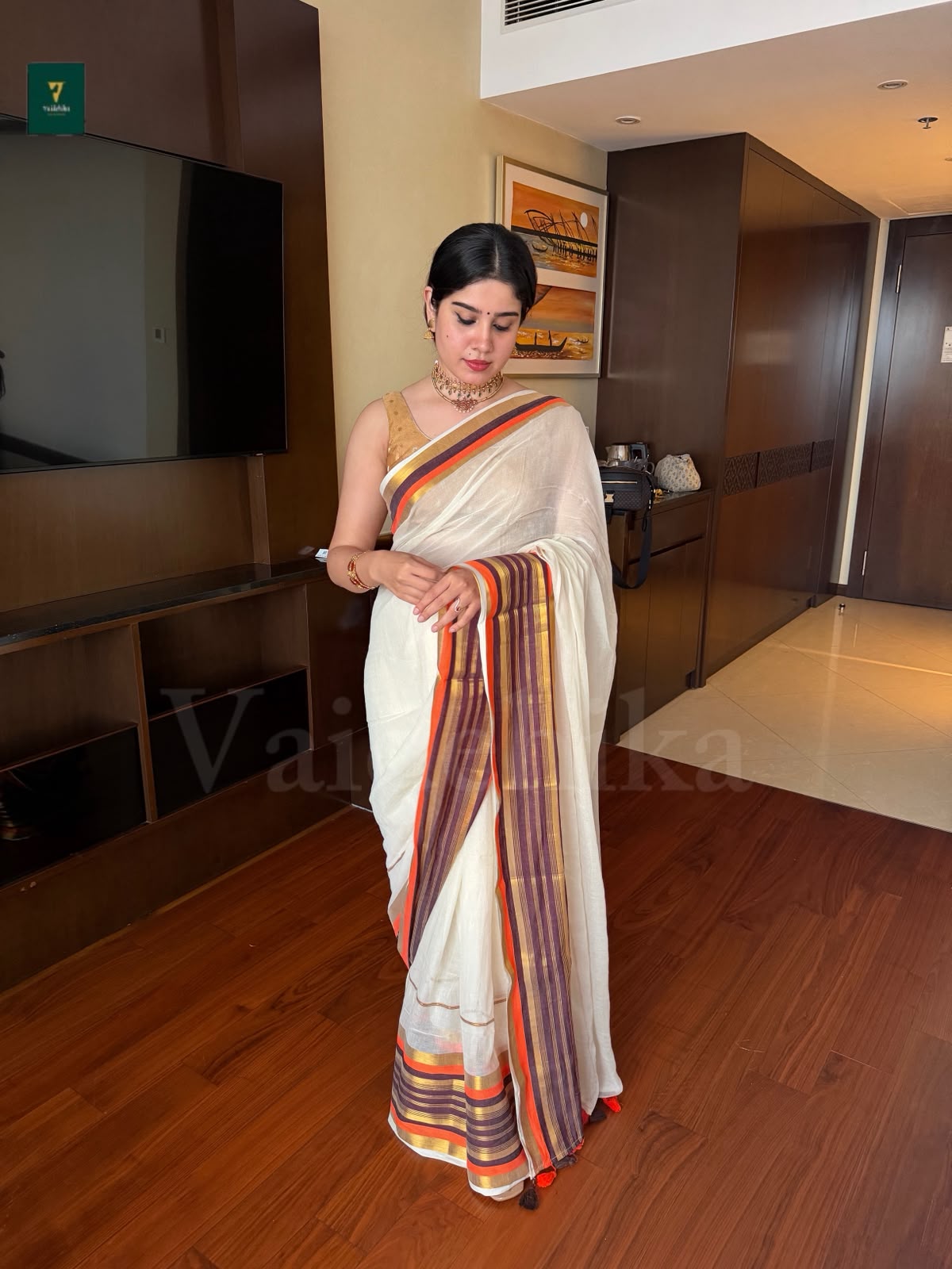 Veena Saree-PMO002