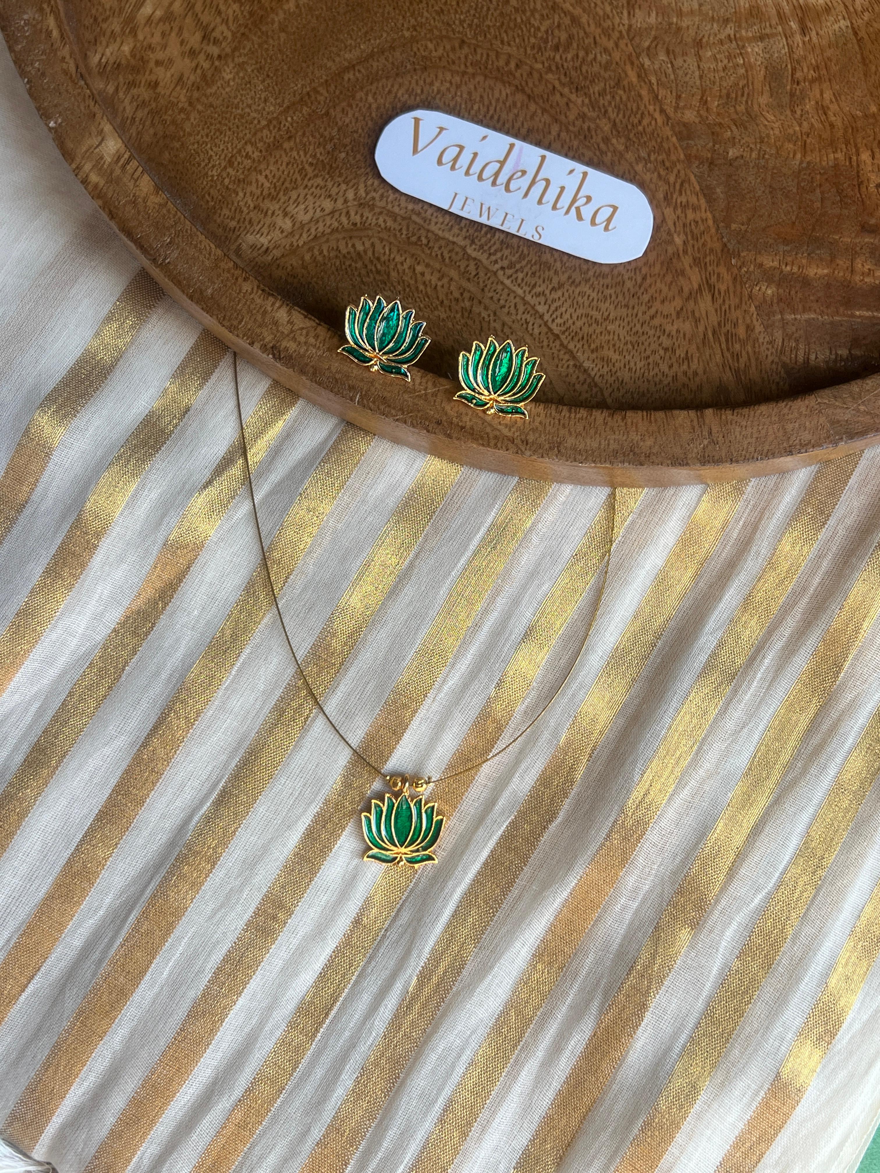 Single Lotus Invisible Necklace -VJIV006