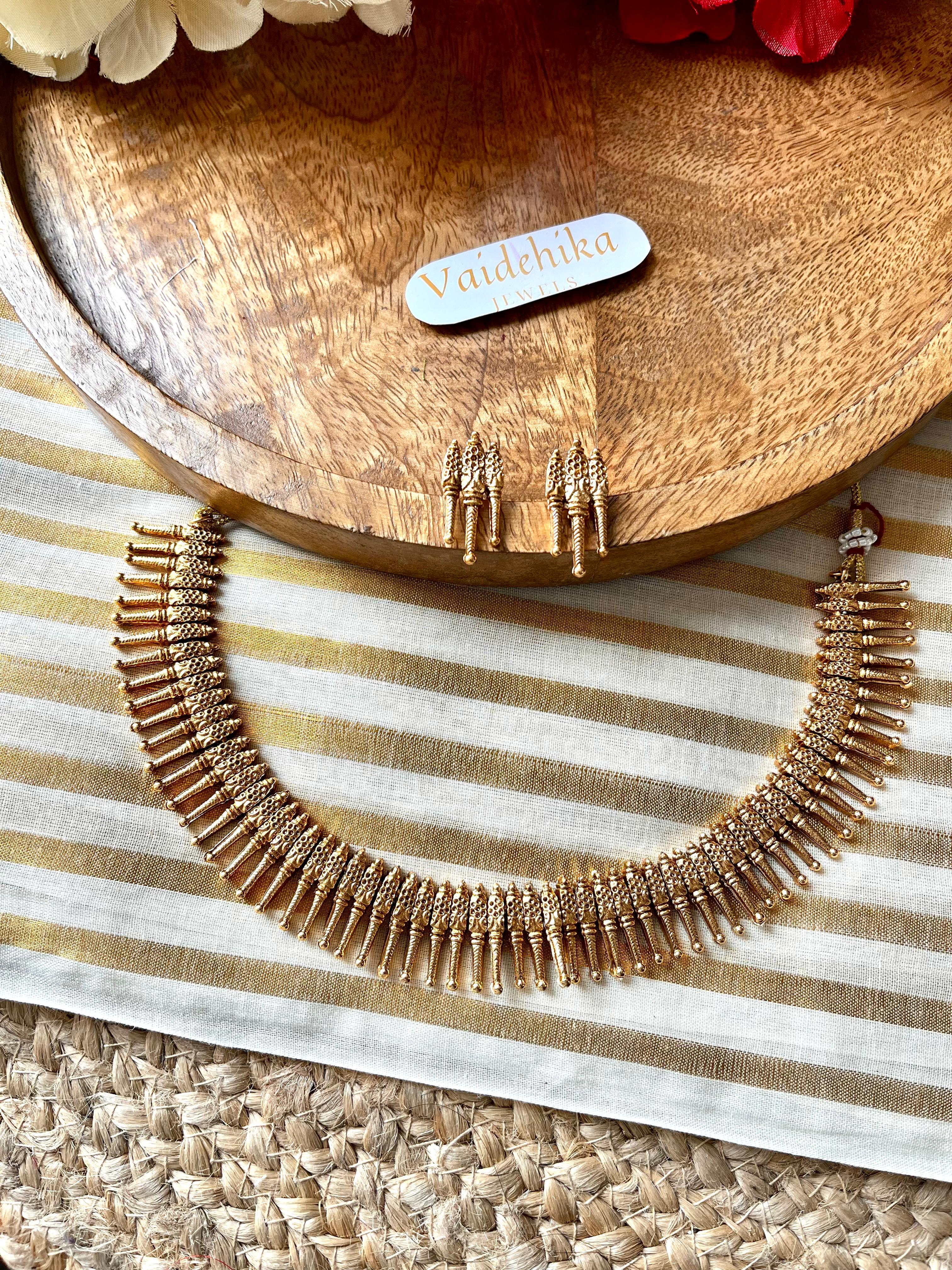 Rekha Necklace-VJN038