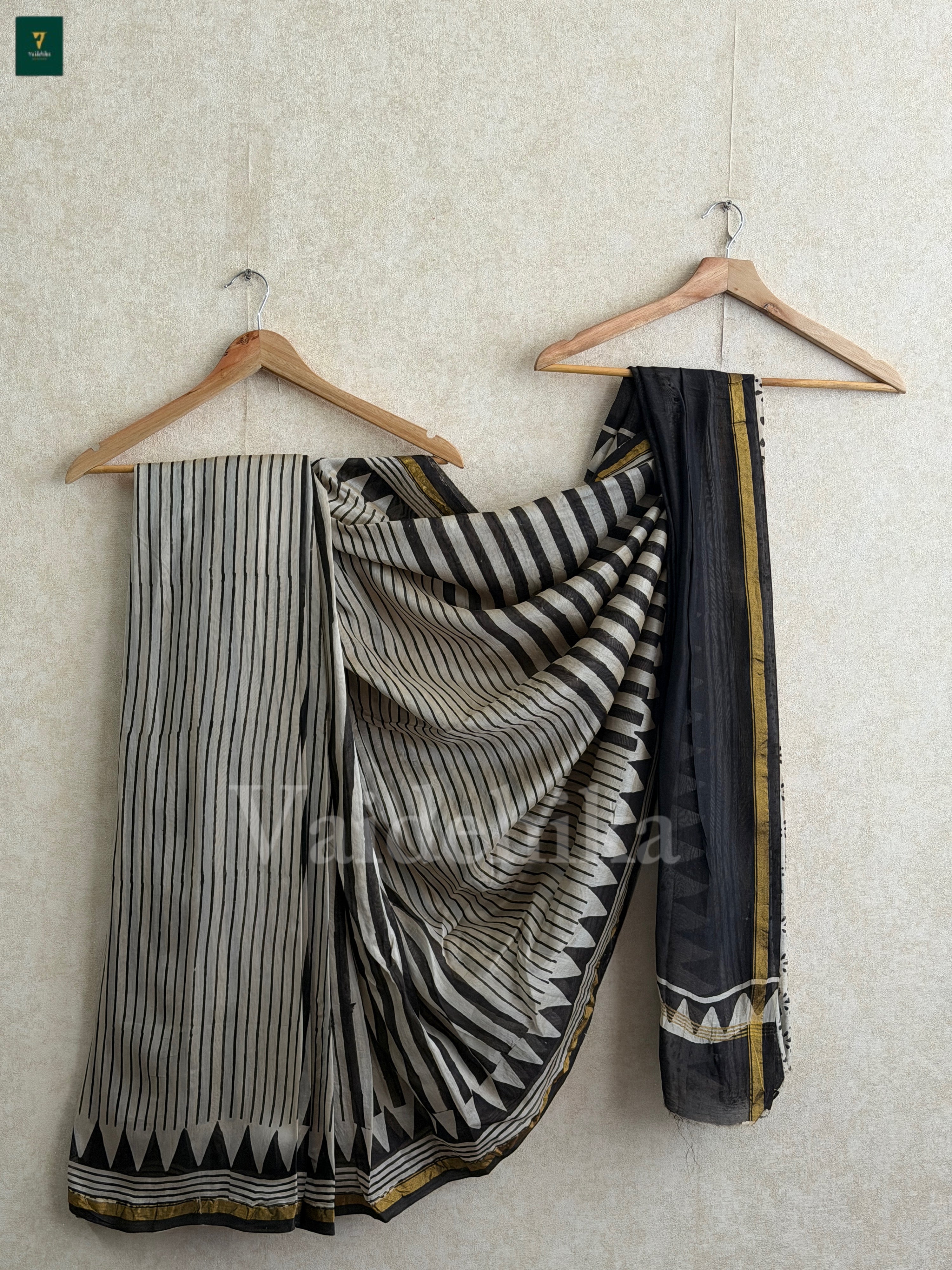 Maheswari Silk Saree-VY04