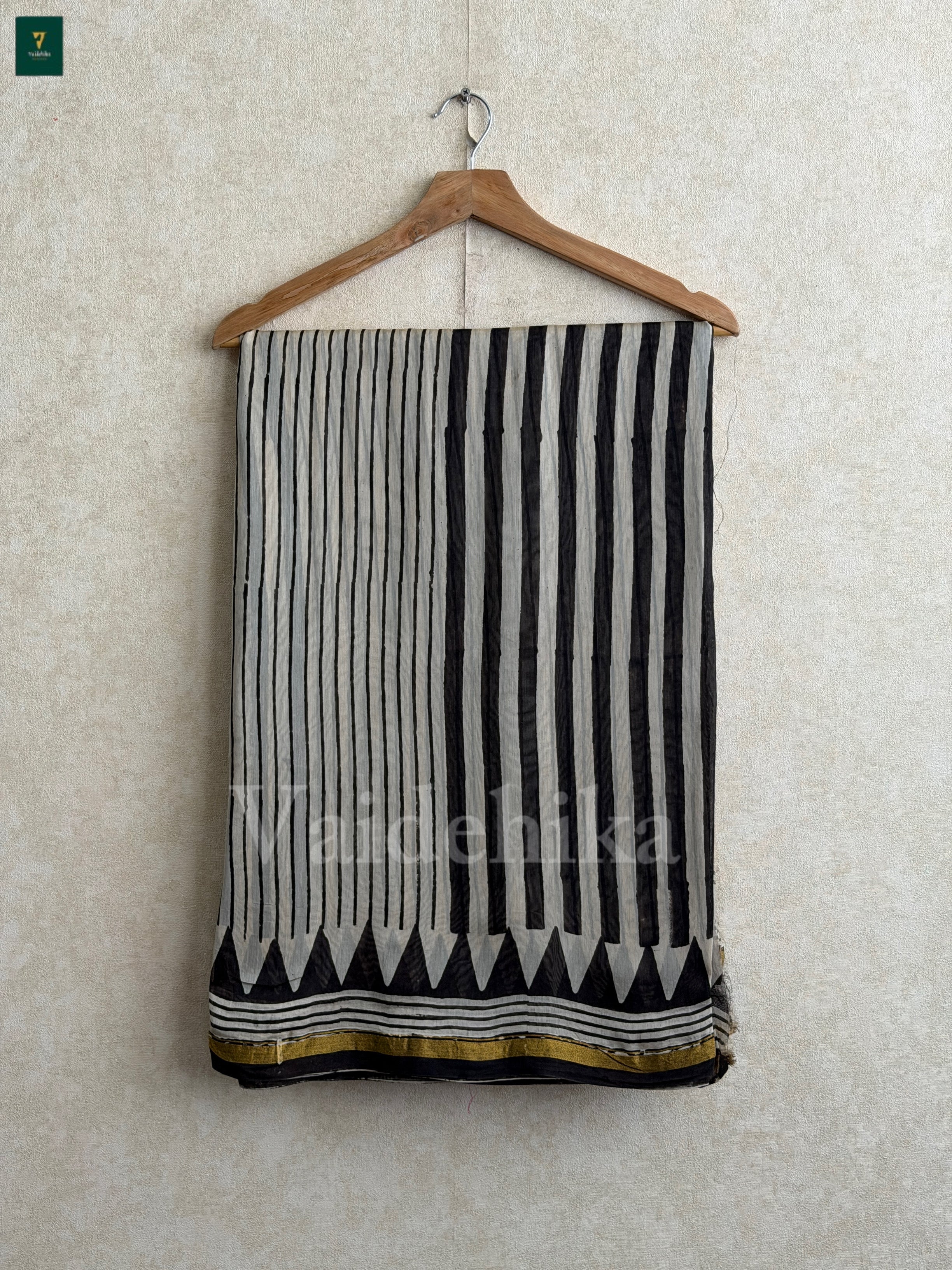 Maheswari Silk Saree-VY04