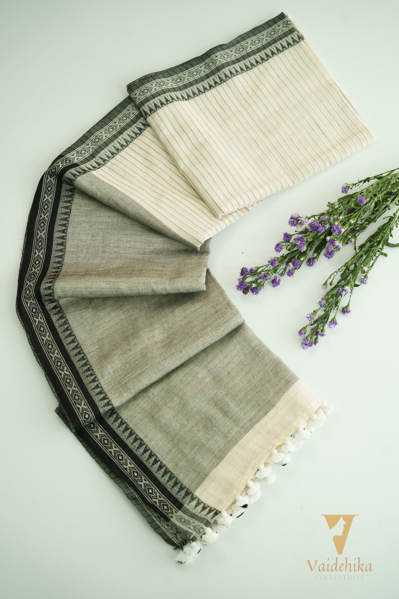 Ahalya Black Saree-VCM036
