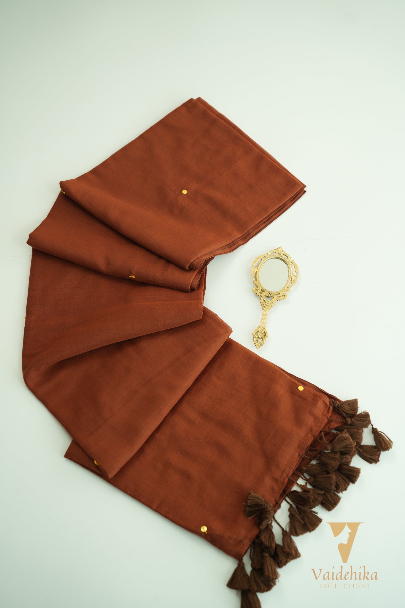 Chumak Gini Brown Saree-VCM027