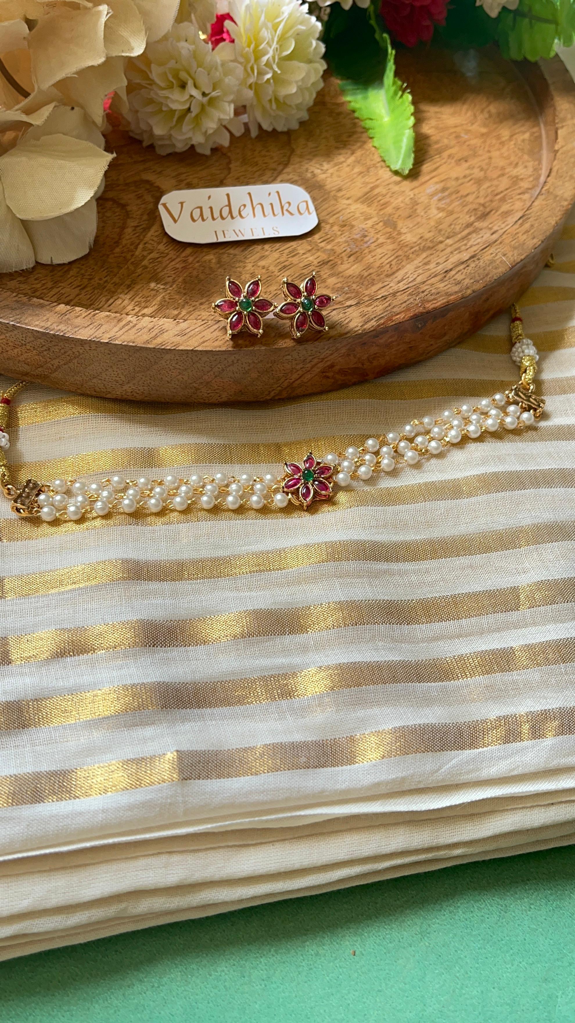 Eka flower layer chocker-VJC115