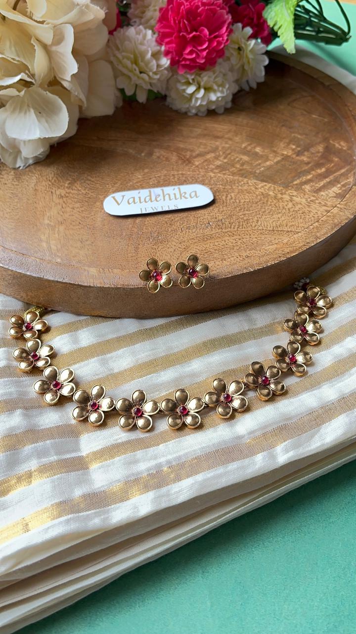 Poomira Necklace-VJN008