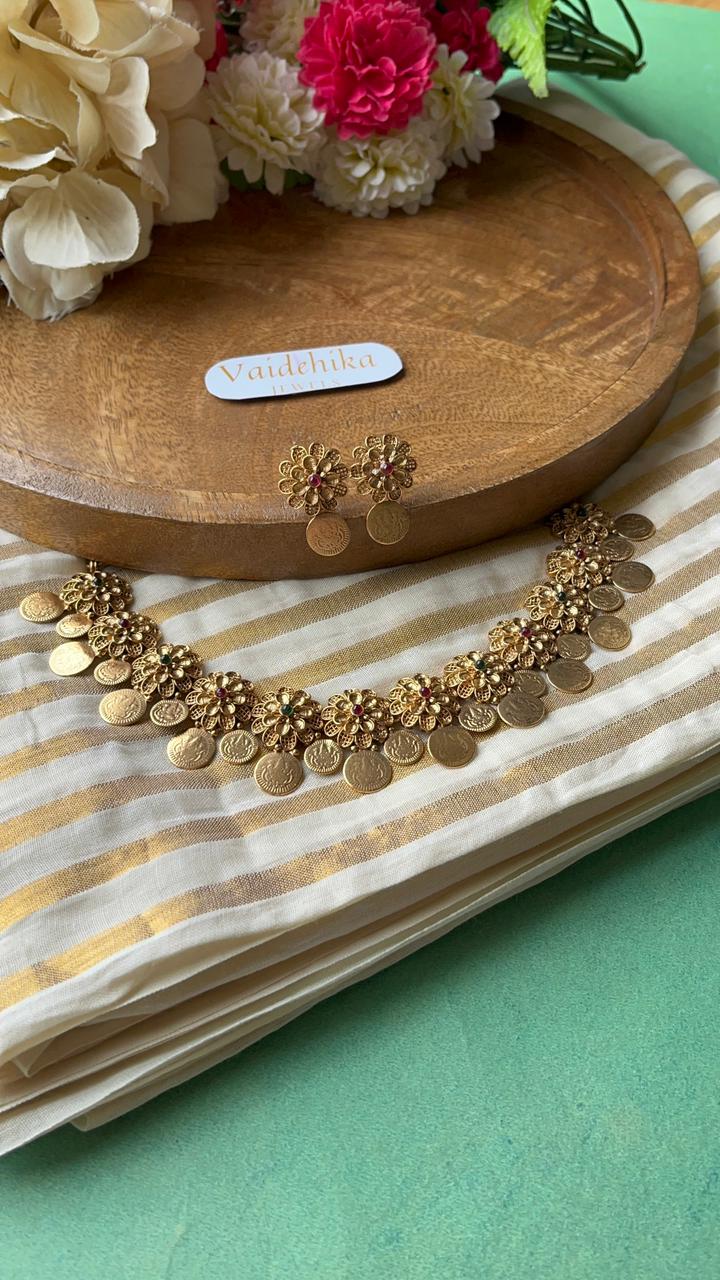 Golden Flower Necklace-VJN007