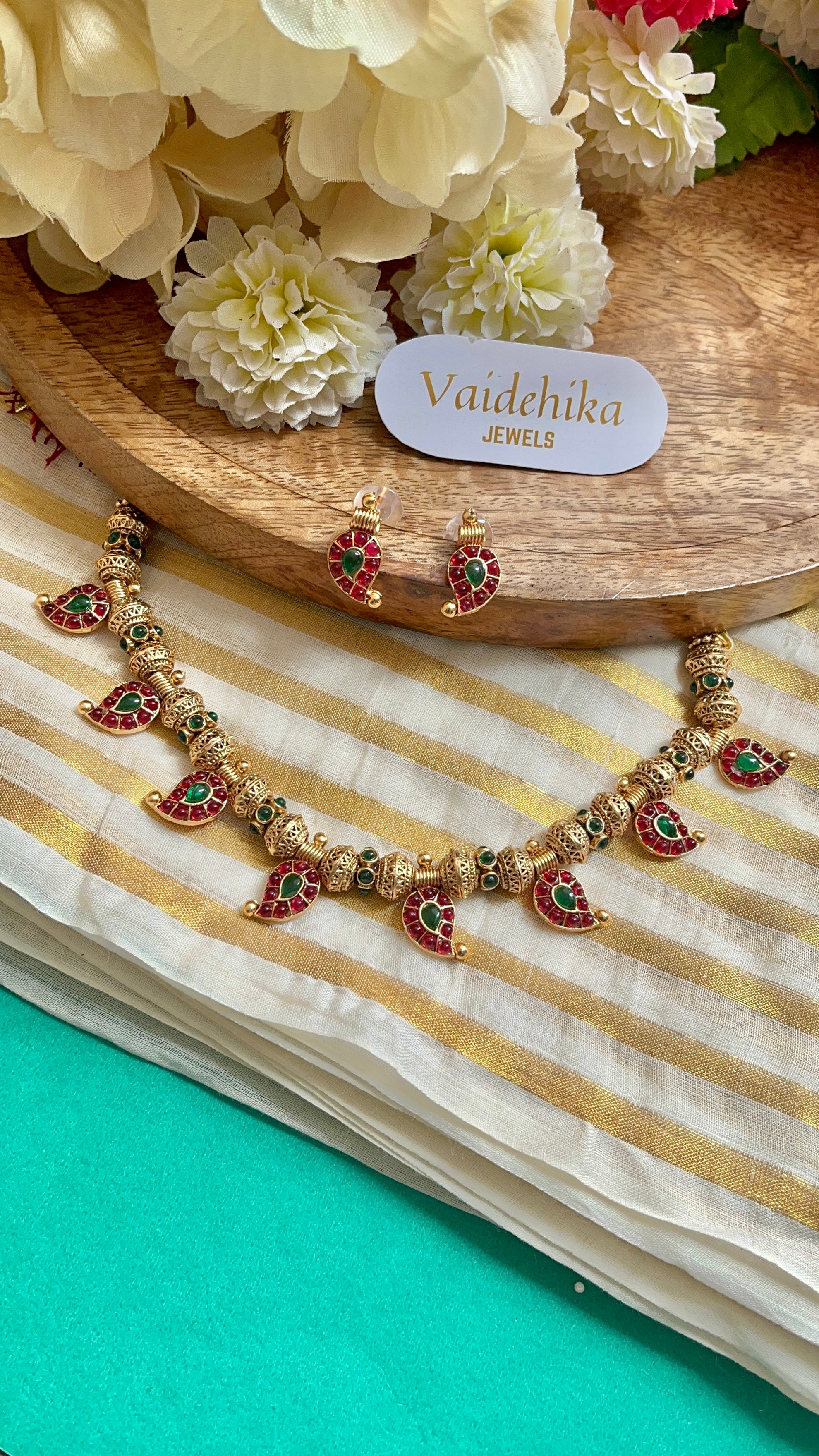 Multi Manga Necklace - VCTN17