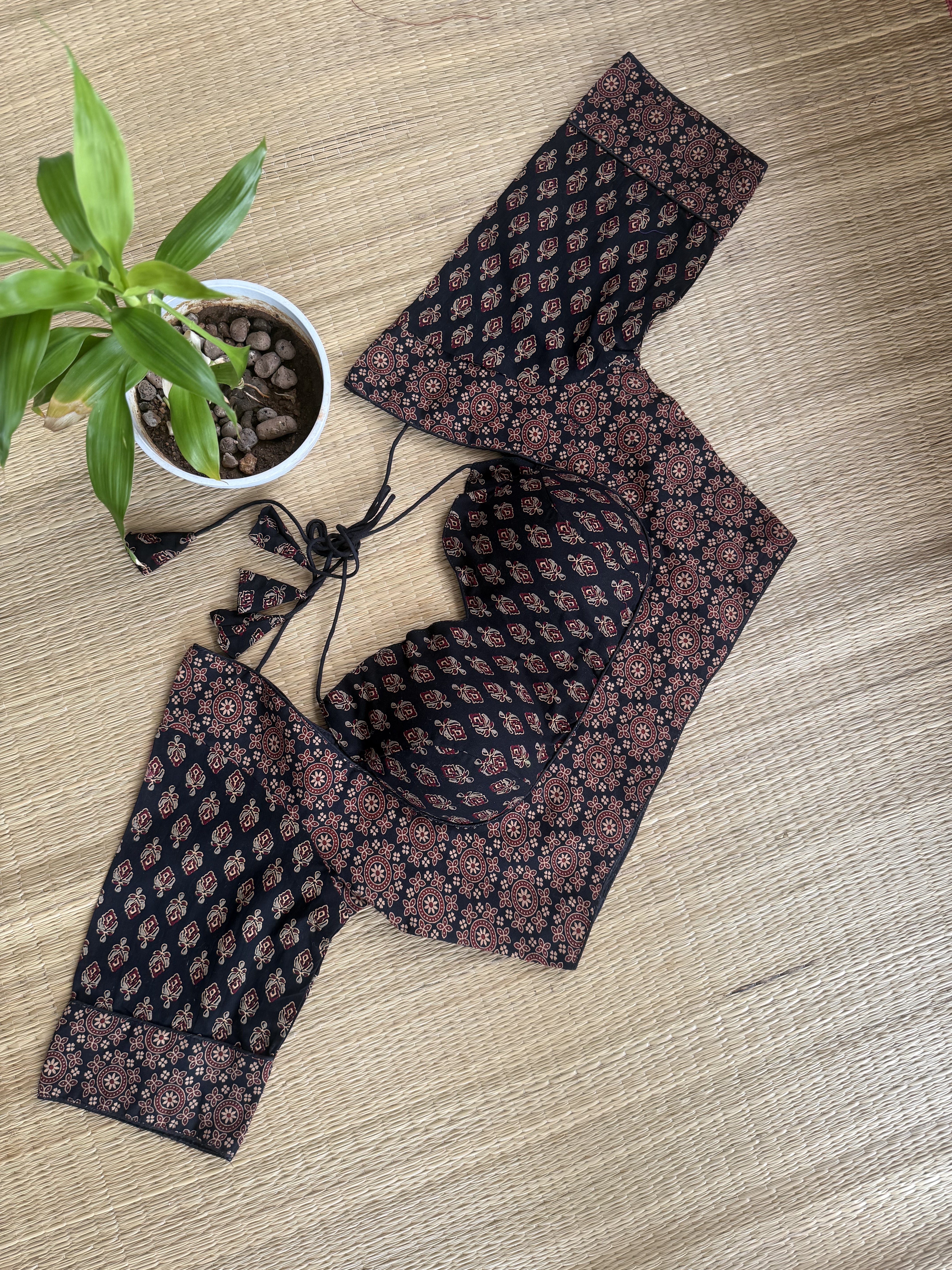 HALTER NECK BLOUSE -VCB016