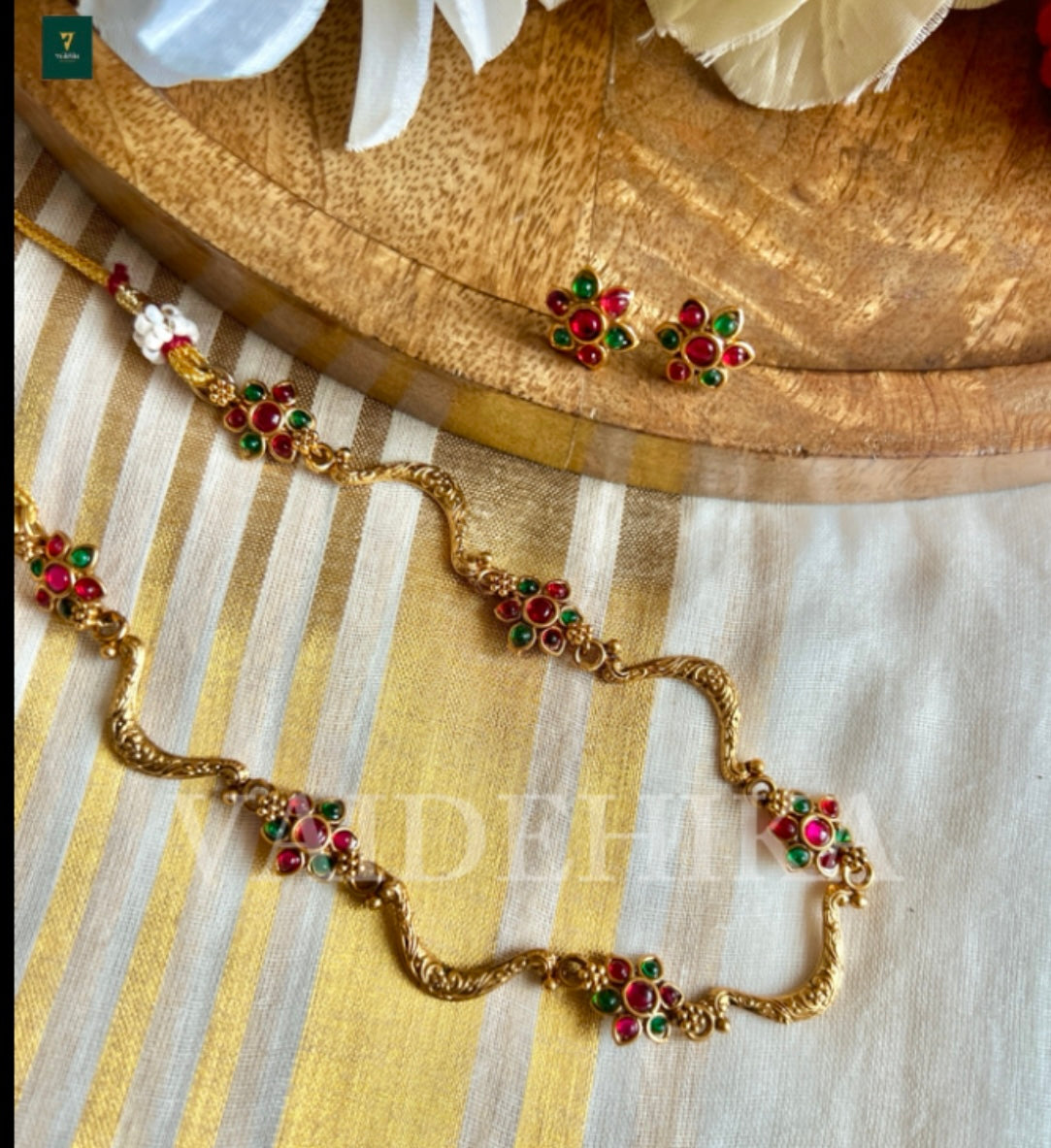 Flower Charm Necklace-VJN111