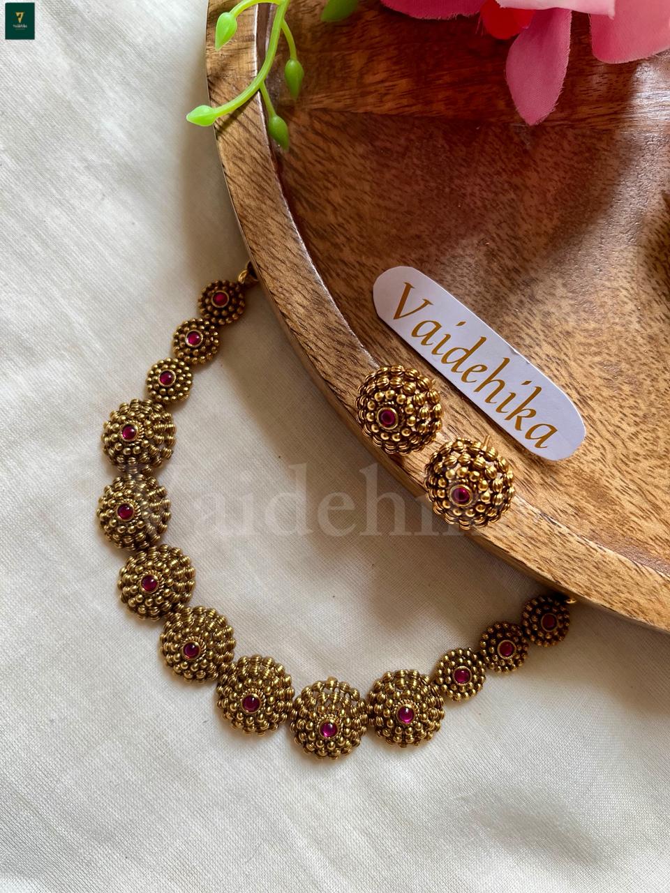Manikya Bead Choker-VJ06